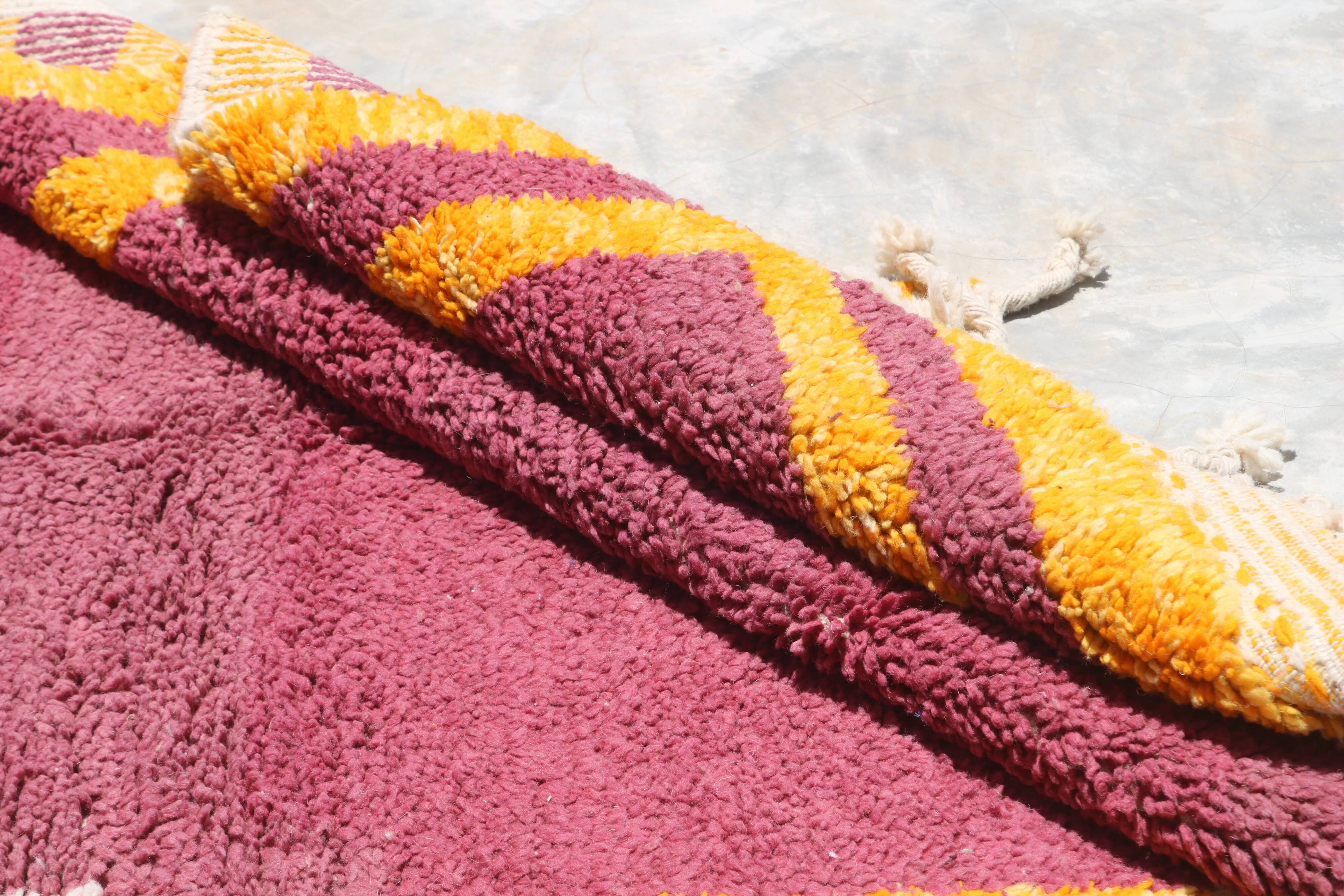 Handmade Azilal rug, 255 x 150 cm, AZ824