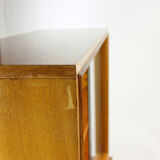 Bibliothèque du milieu du siècle en noyer par Jitona, Tchécoslovaquie