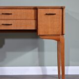 Midcentury Lebus 'link' dresser in oak