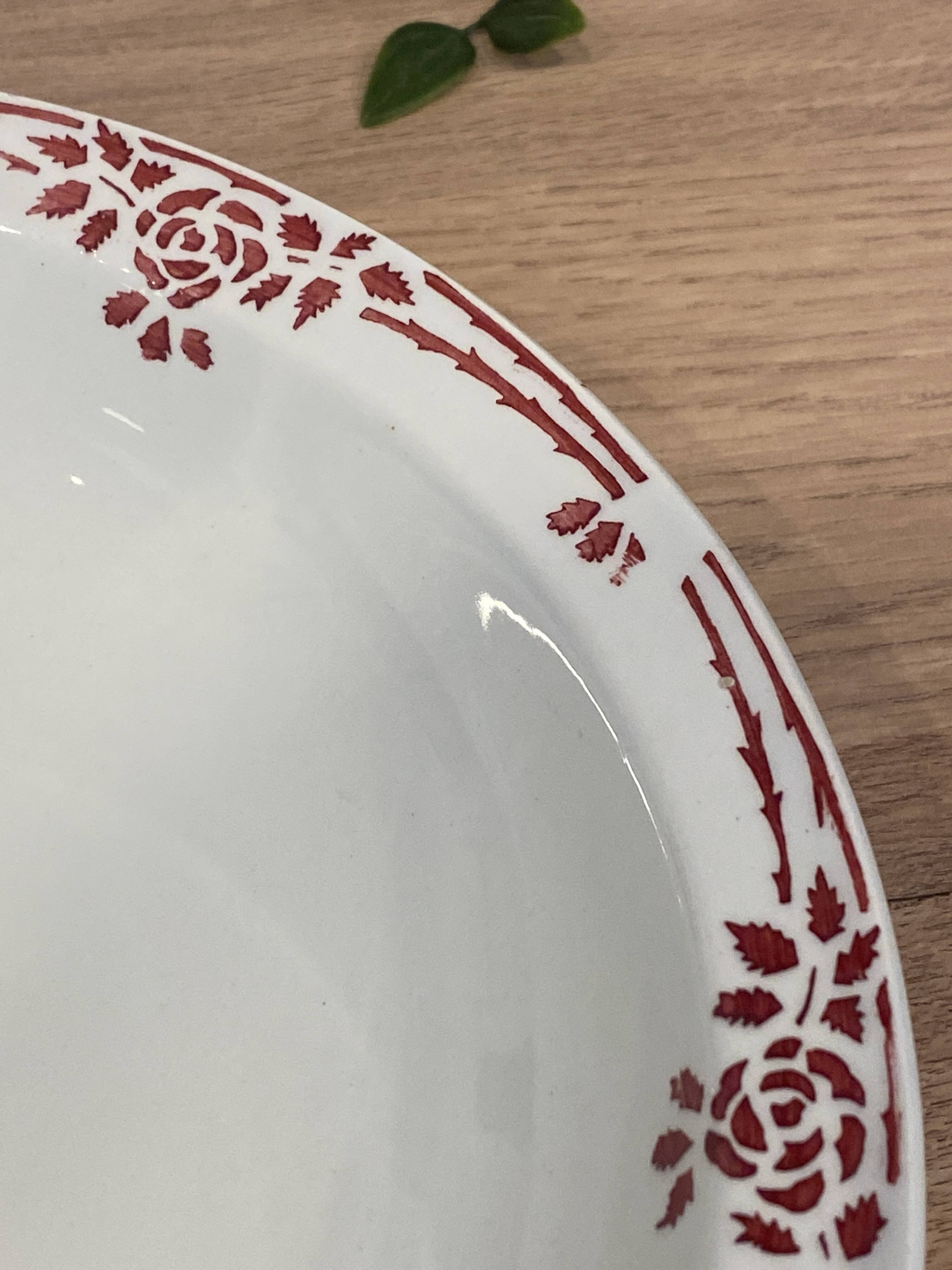 Hollow serving dish from Onnaing earthenware factory