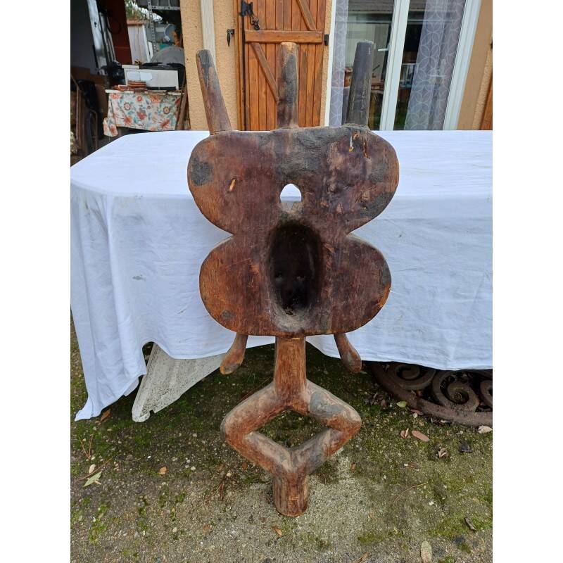 An African character from Gabon, Kota ethnic group Obamba