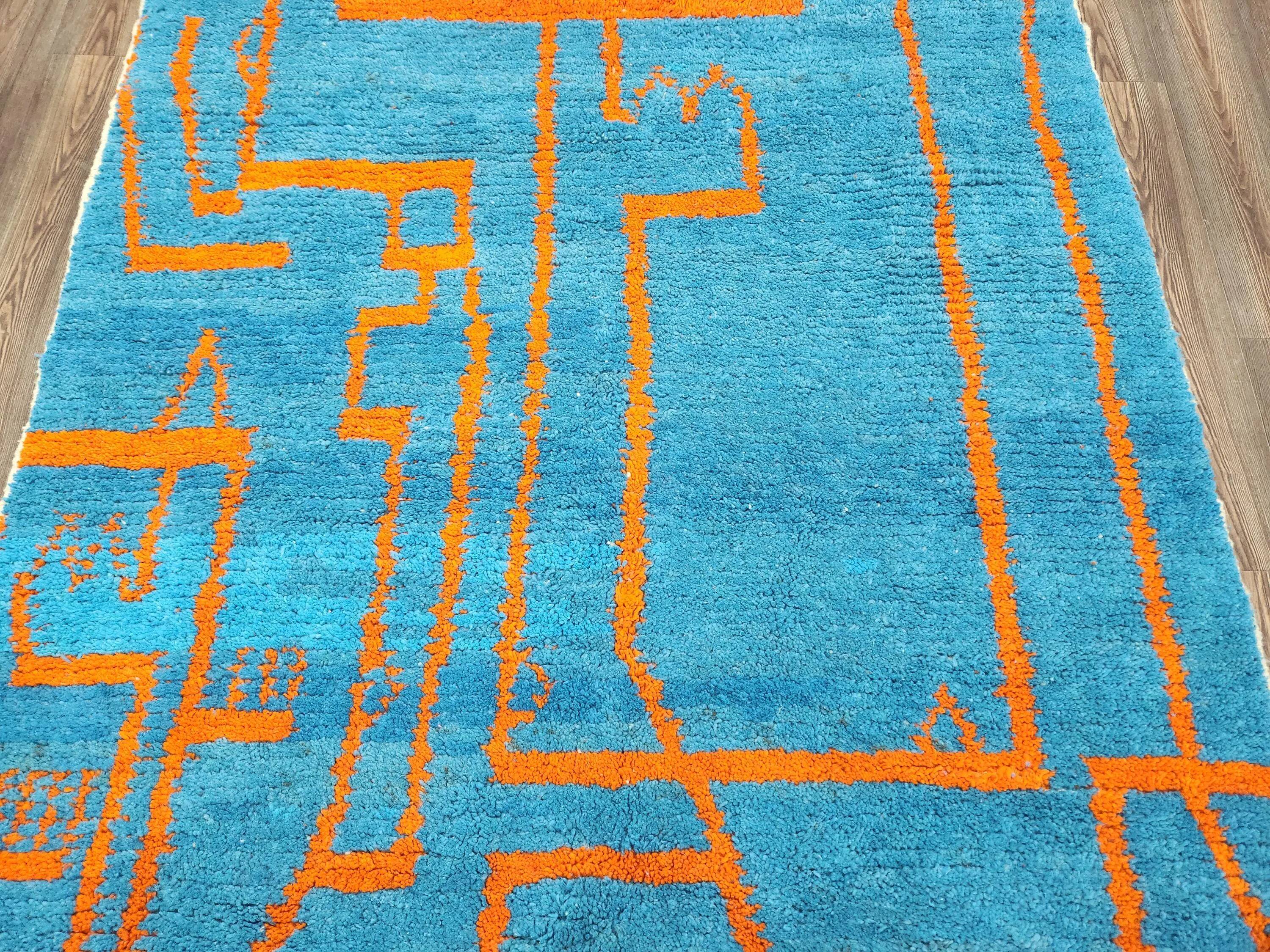 Traditional Moroccan Berber rug 3 x 2 m