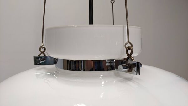 Suspension dôme XL en opaline blanche par Limburg, Allemagne vers 1960