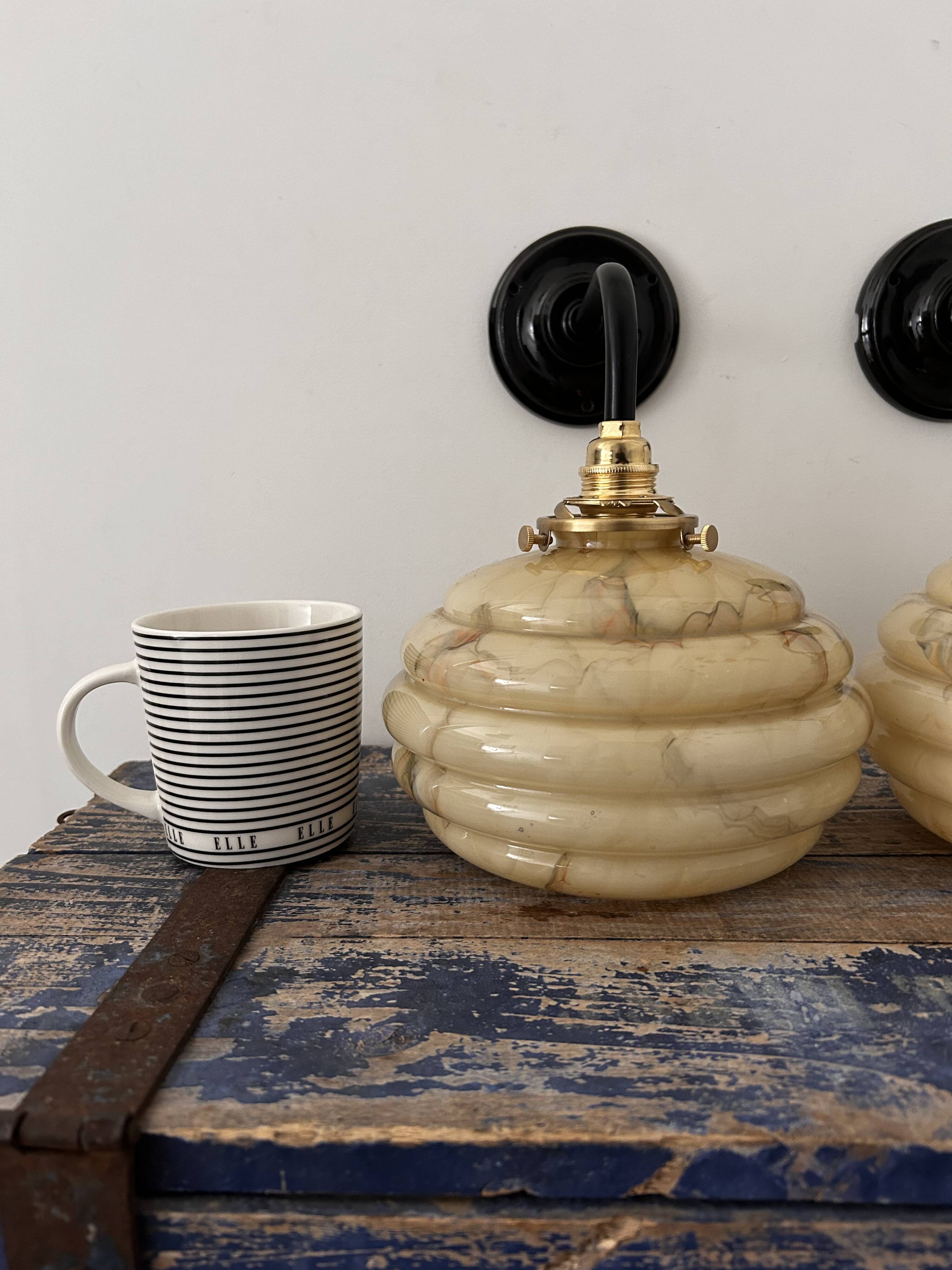 Pair of wall lights in marbled opaline