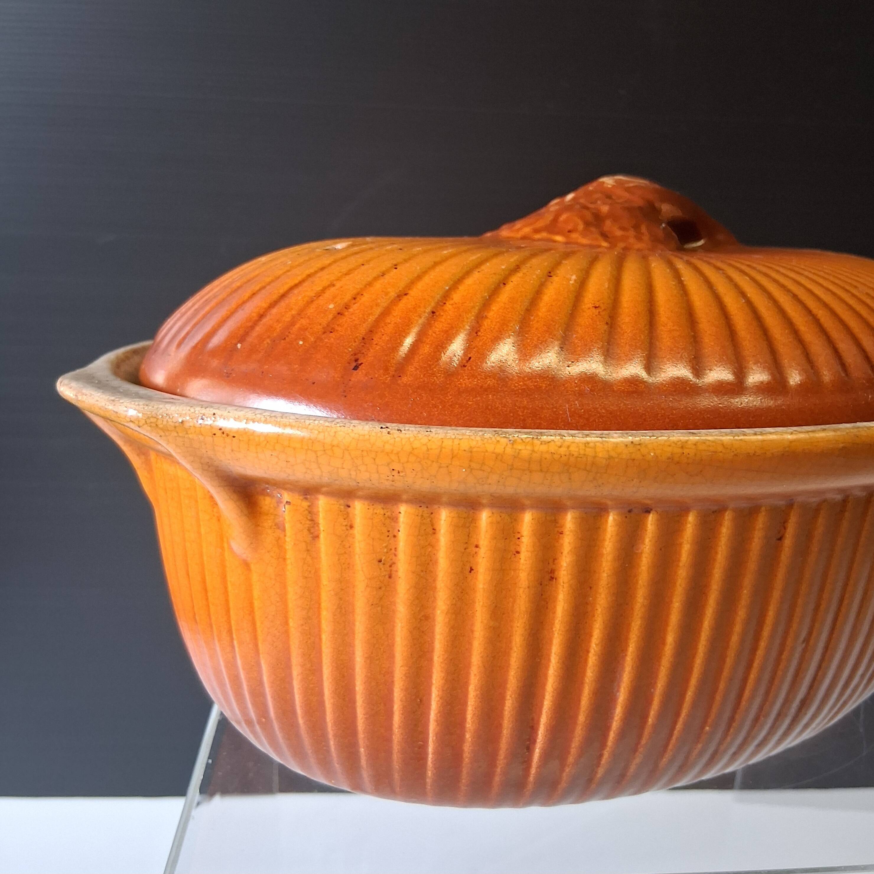 Very nice pheasant terrine dish / casserole with majolica lid.