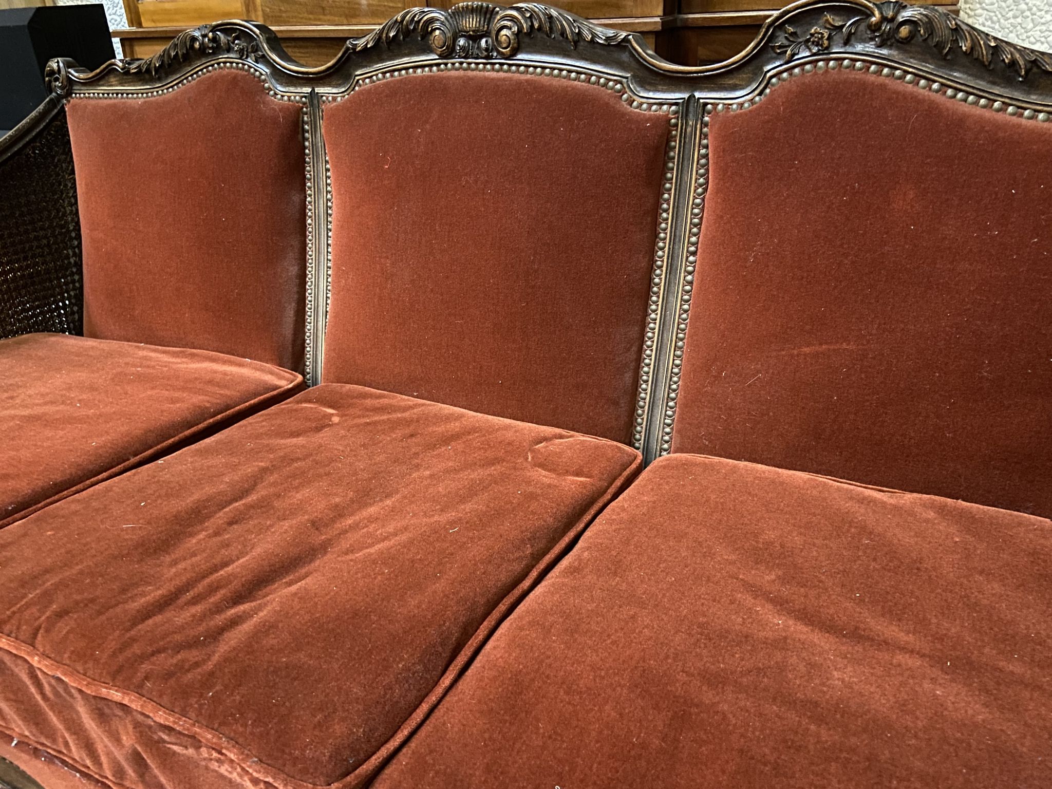 Baroque living room in burgundy velvet and wood