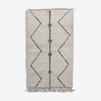 Moroccan berber carpet 100x165 cm