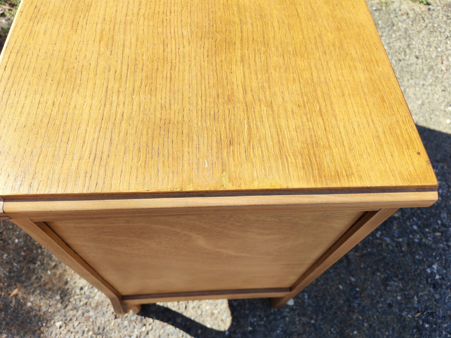 Commode vintage en chêne, rénovée.