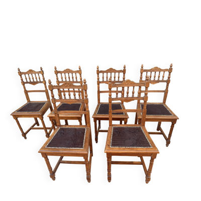 Suite de 6 chaises anciennes en bois tourné et assises en cuir gaufré
