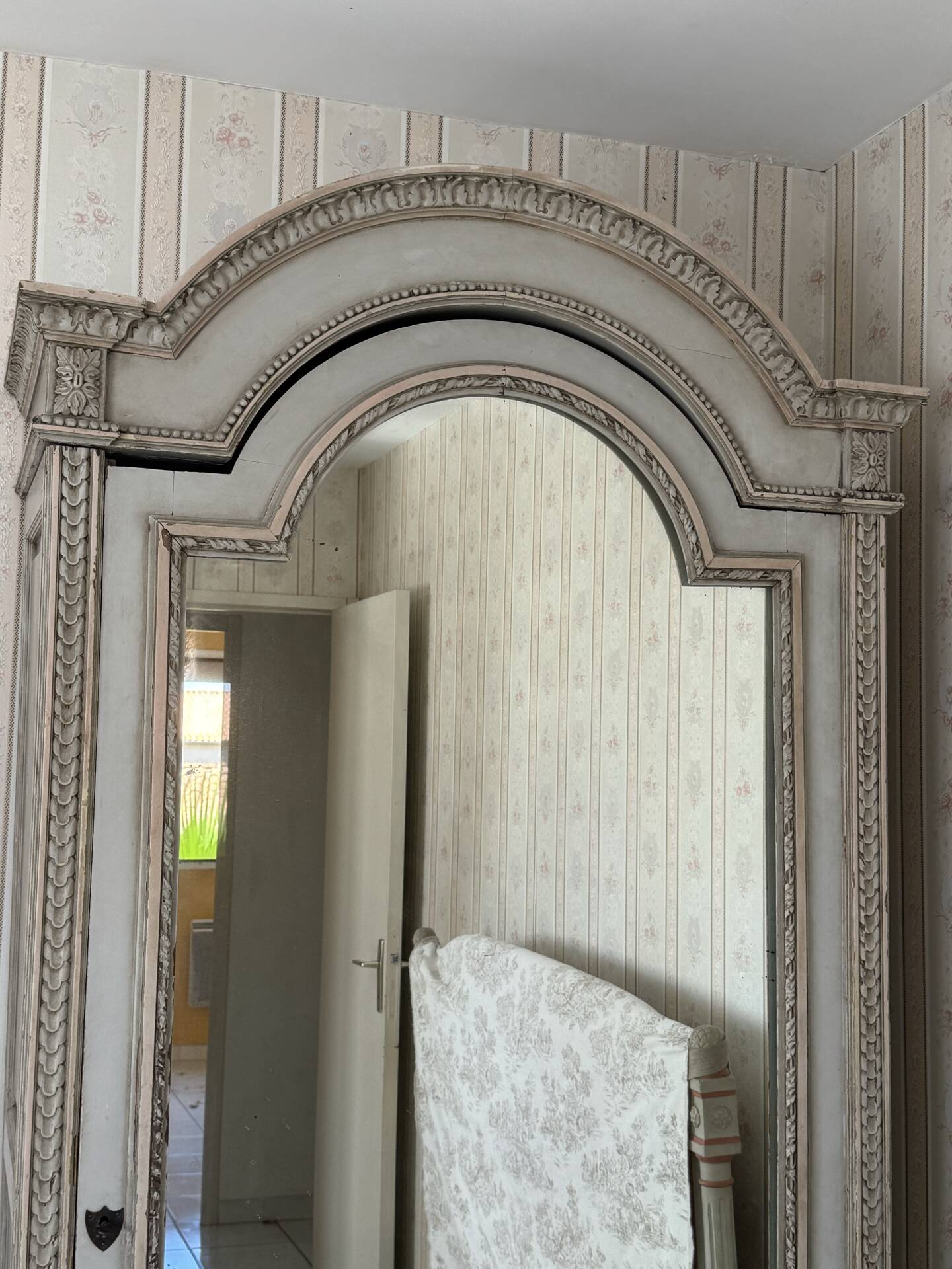 Tall antique wardrobe Hopilliart & Leroy
