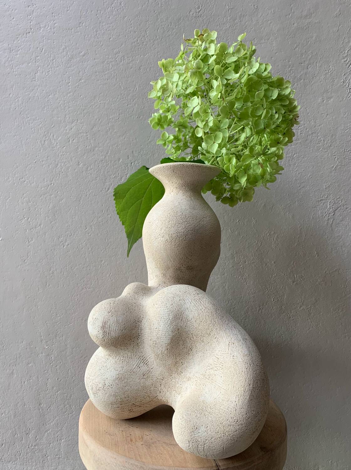 Vase grès blanc brut