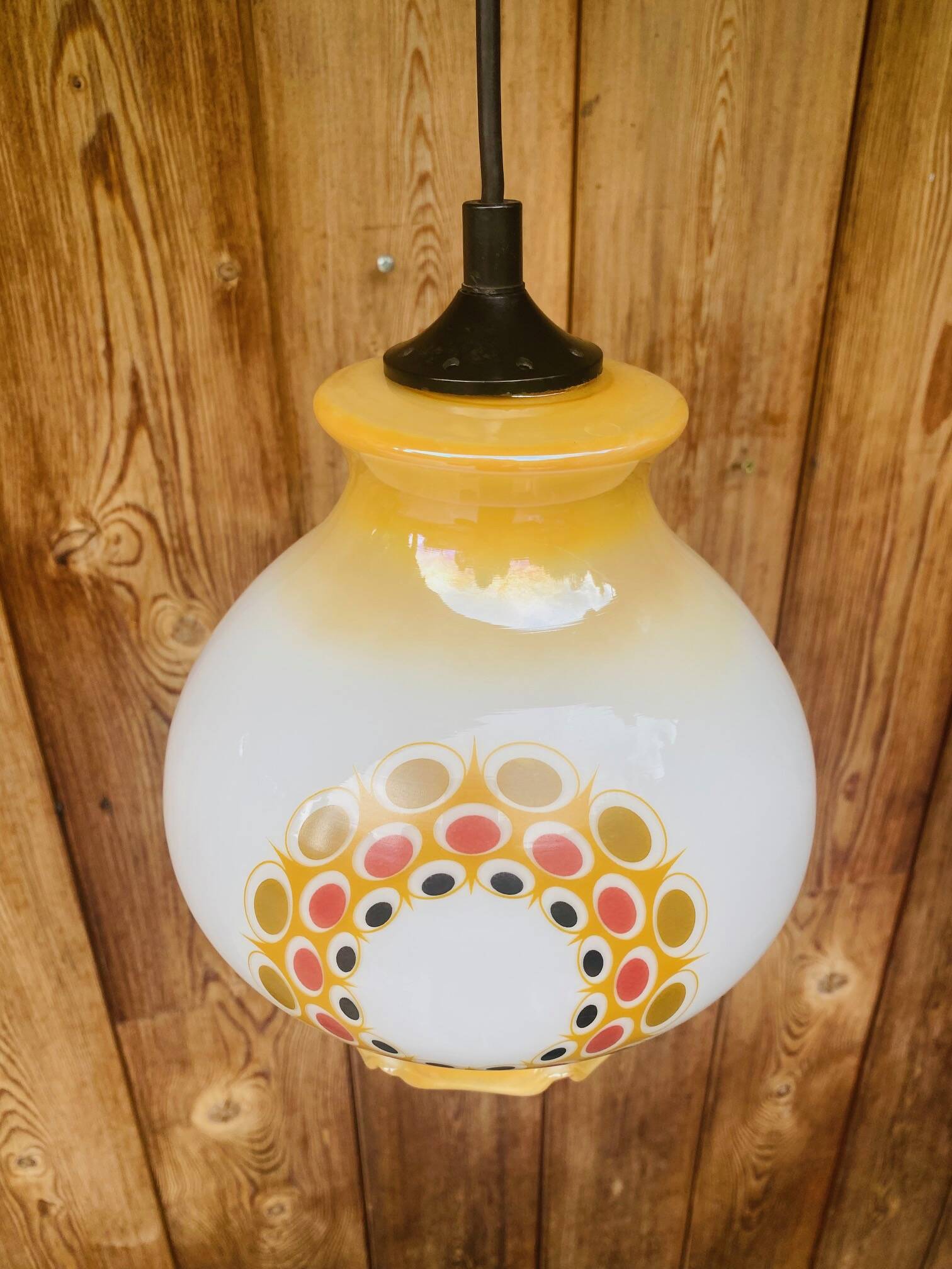 Suspension opaline vintage 70
