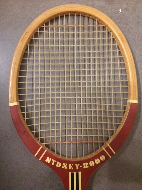 sydney tennis racket 2000