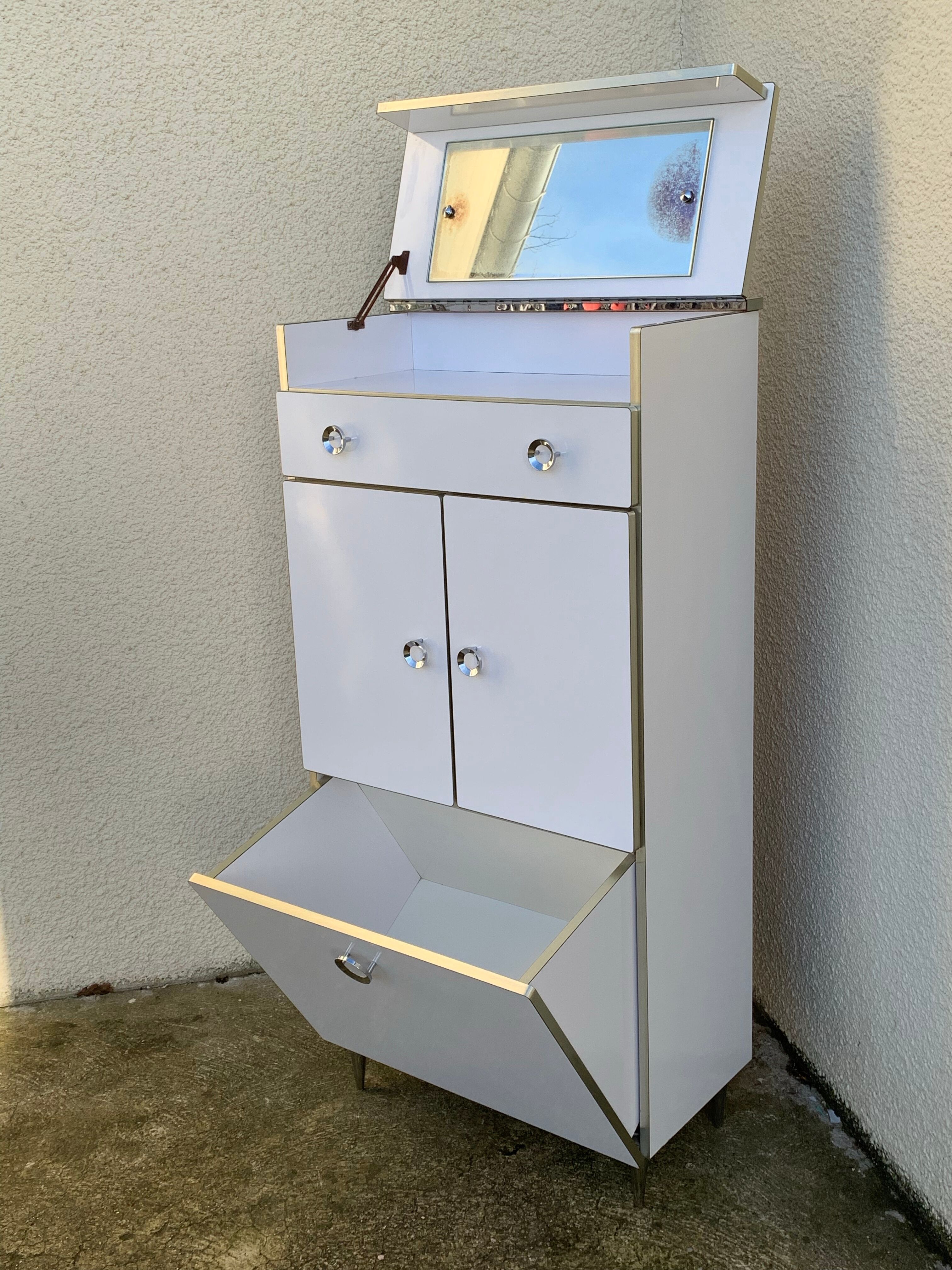 Vintage bathroom furniture Formica 1970
