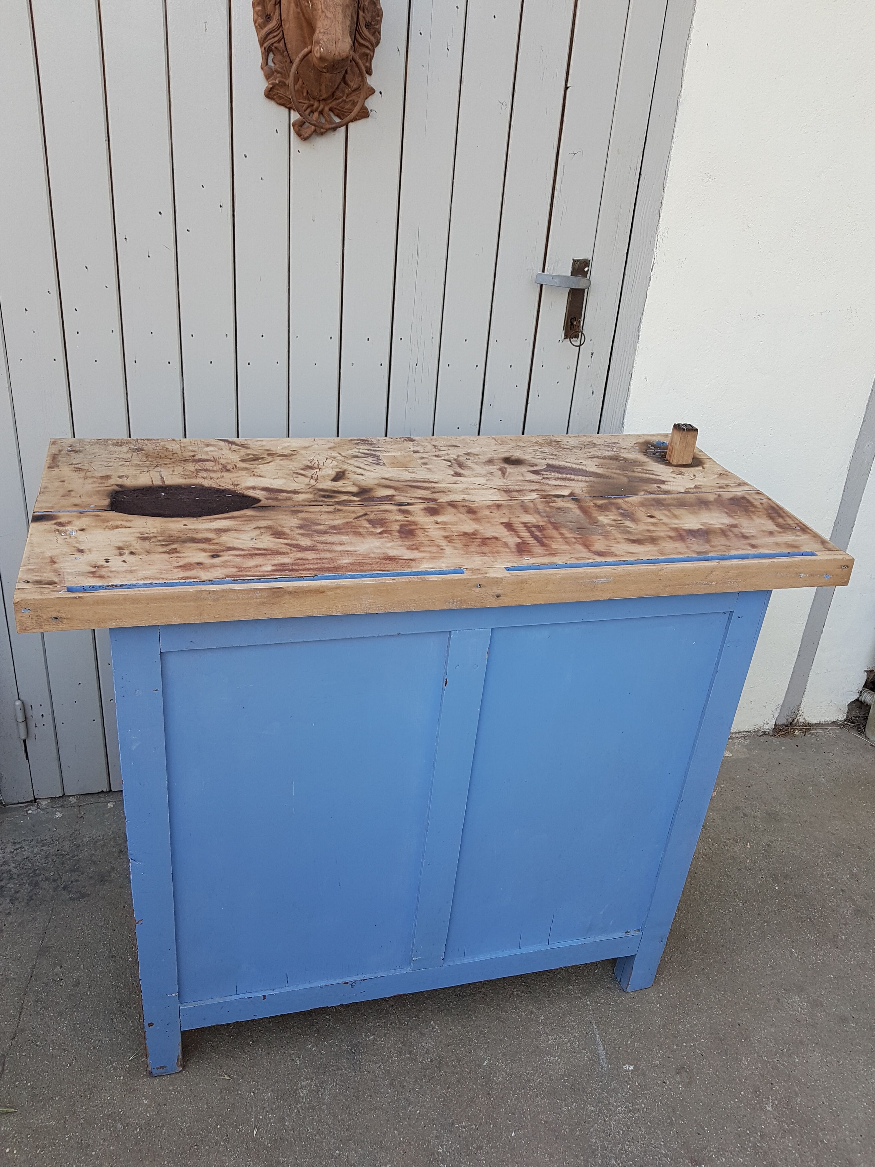 Former blue parisian buffet