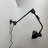 Ancienne lampe applique d’atelier bauhaus hala 122