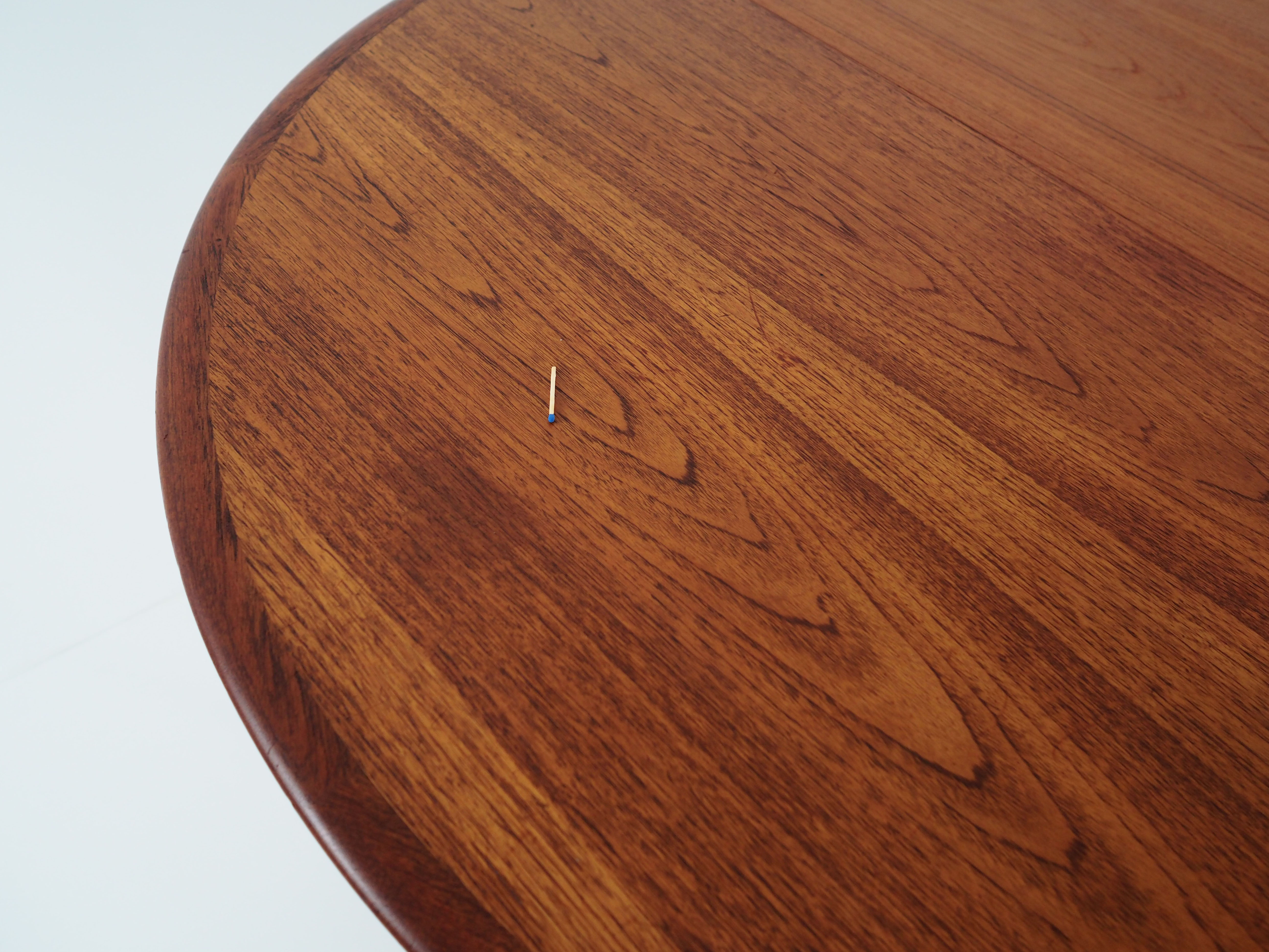 Round folding table, 1970s design