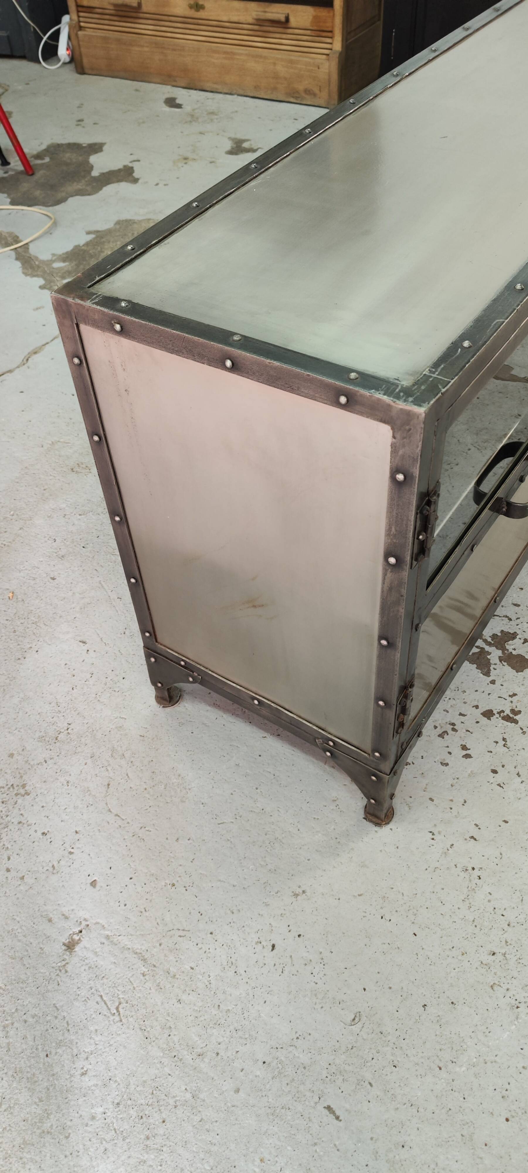 Metal tv stand three doors showcase