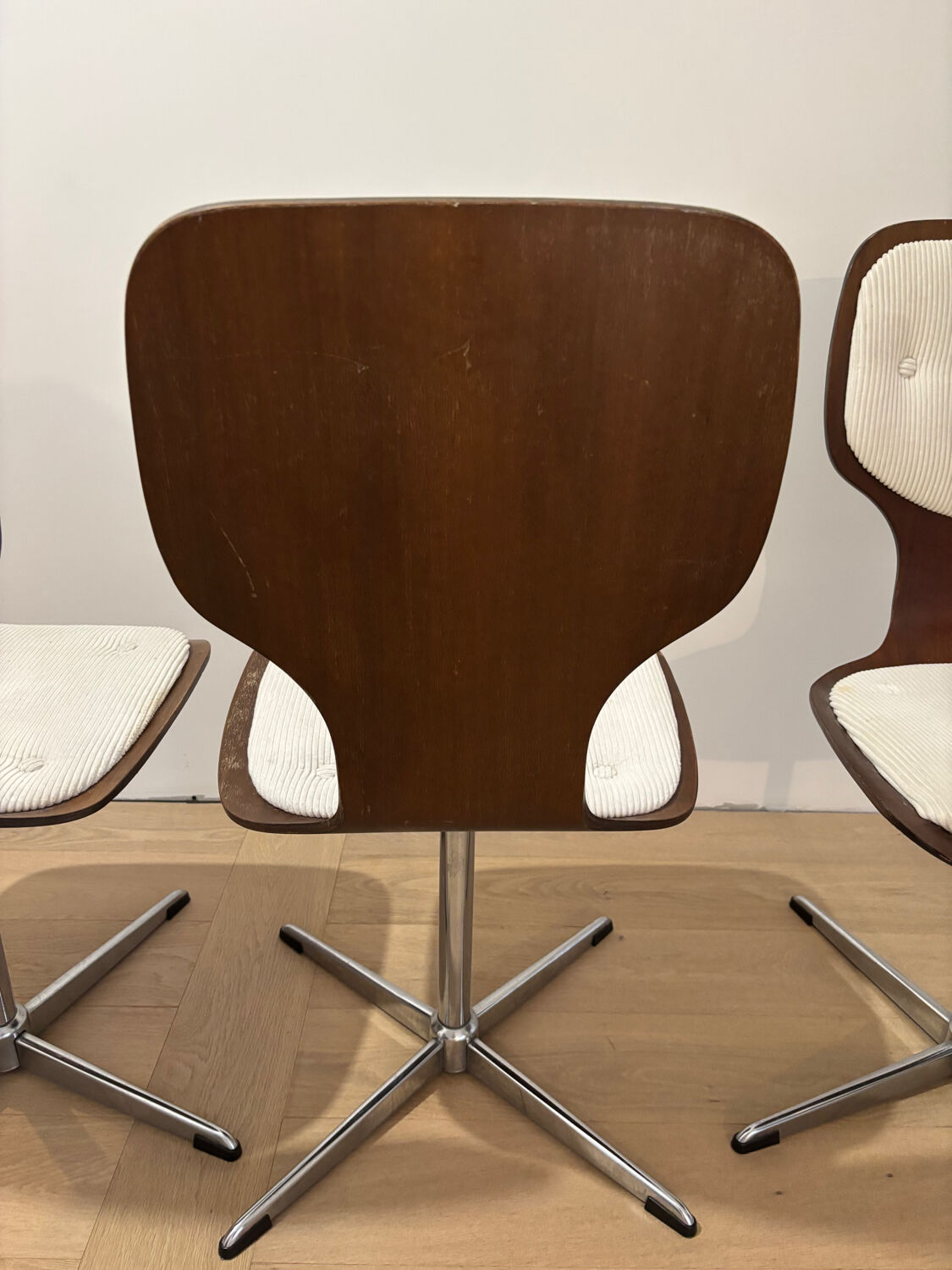 Lot of 4 vintage swivel chairs in the style of Arne Jacobsen, Scandinavian.