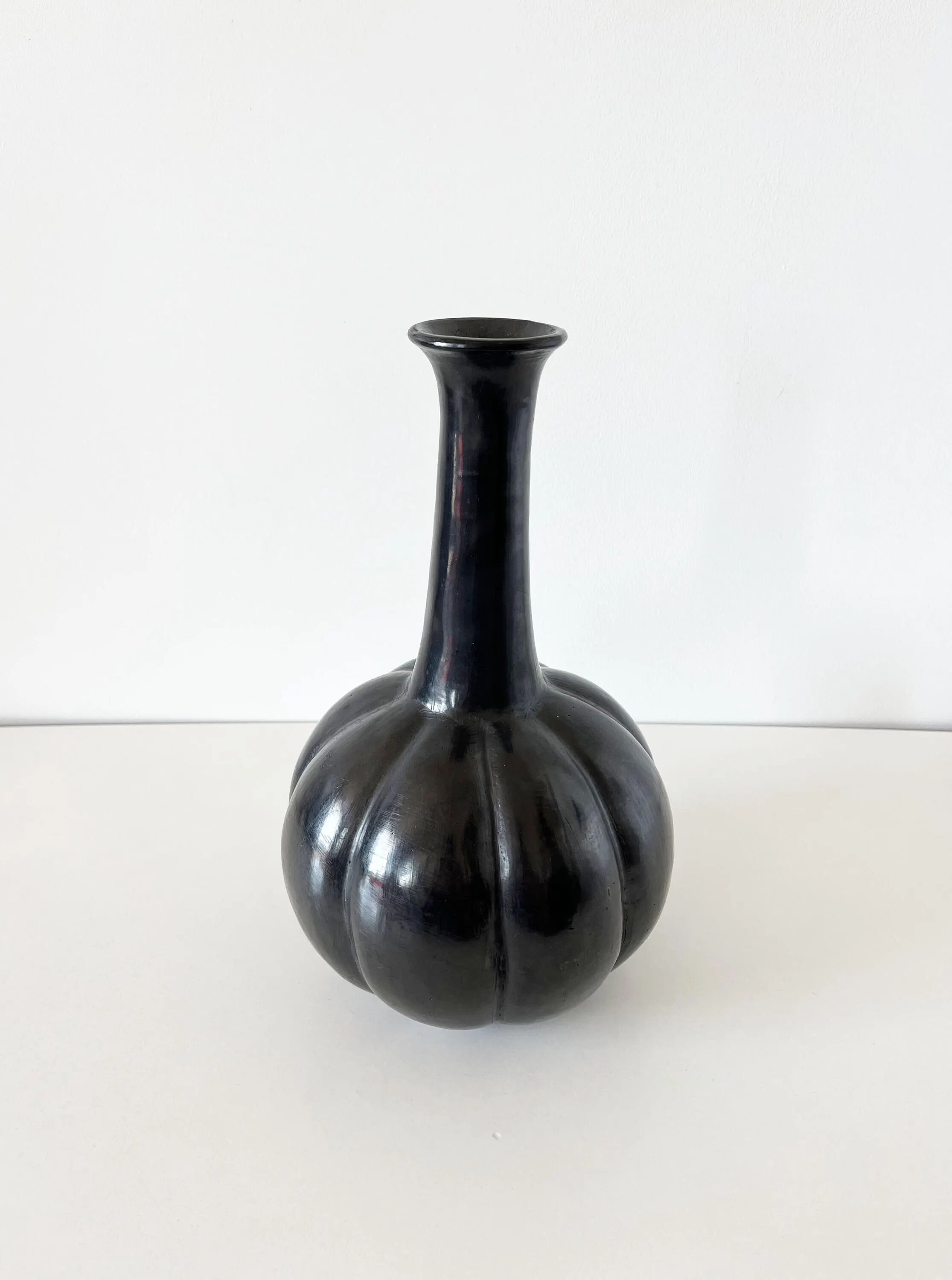 Vase céramique émail noir 1950