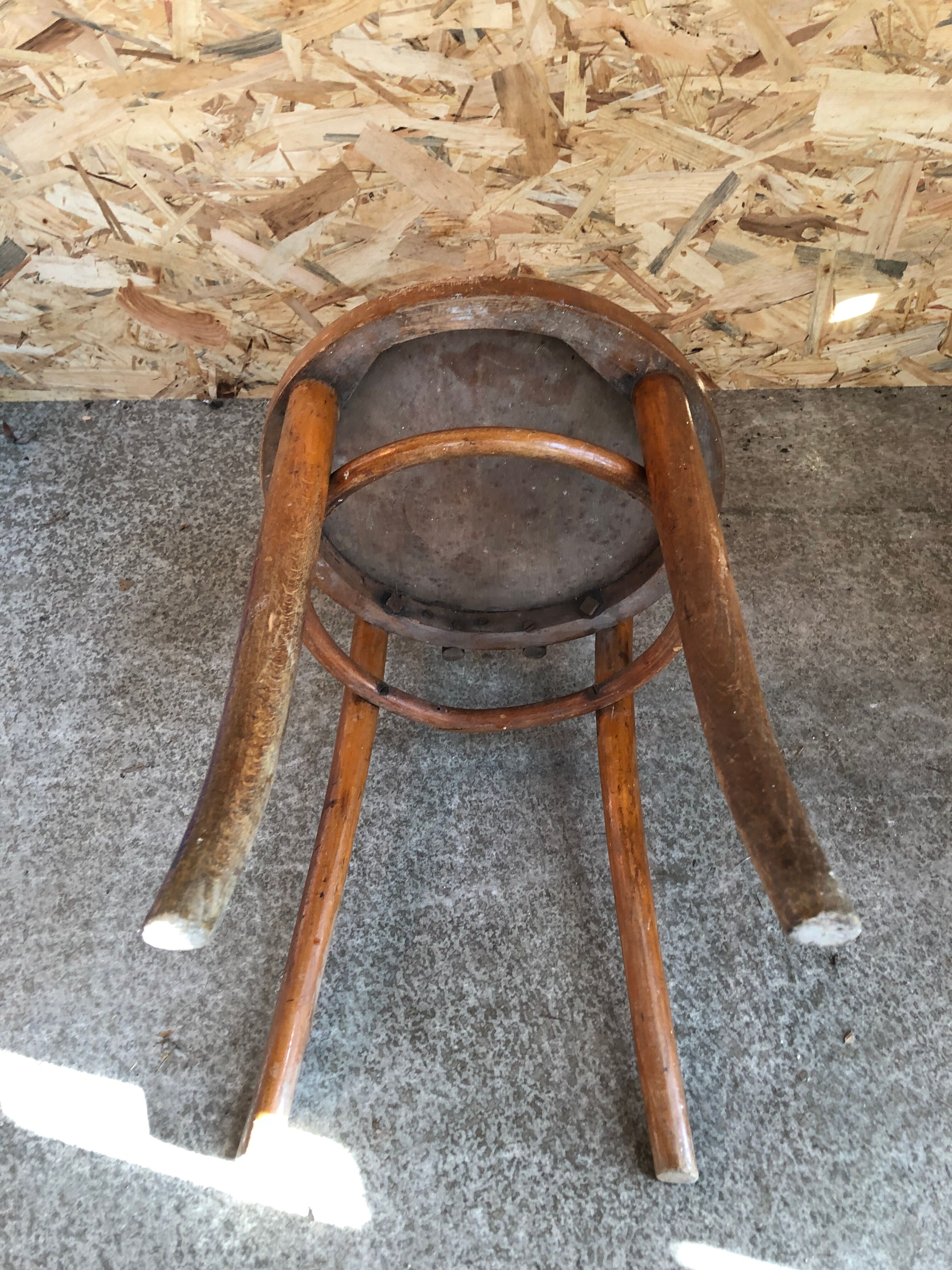 Old chair bistrot thonet 1950