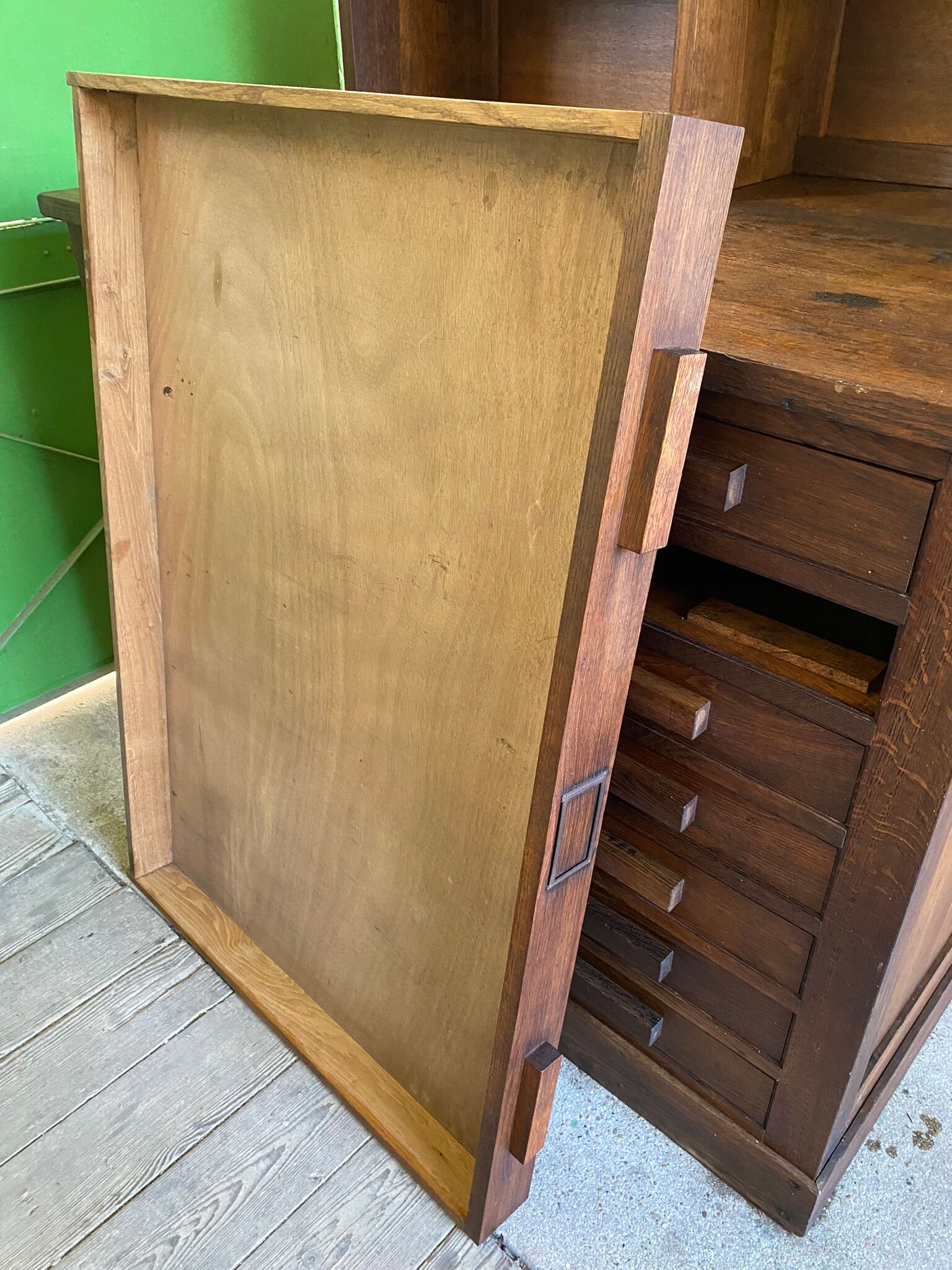 Craft furniture with vintage architect plans in solid oak
