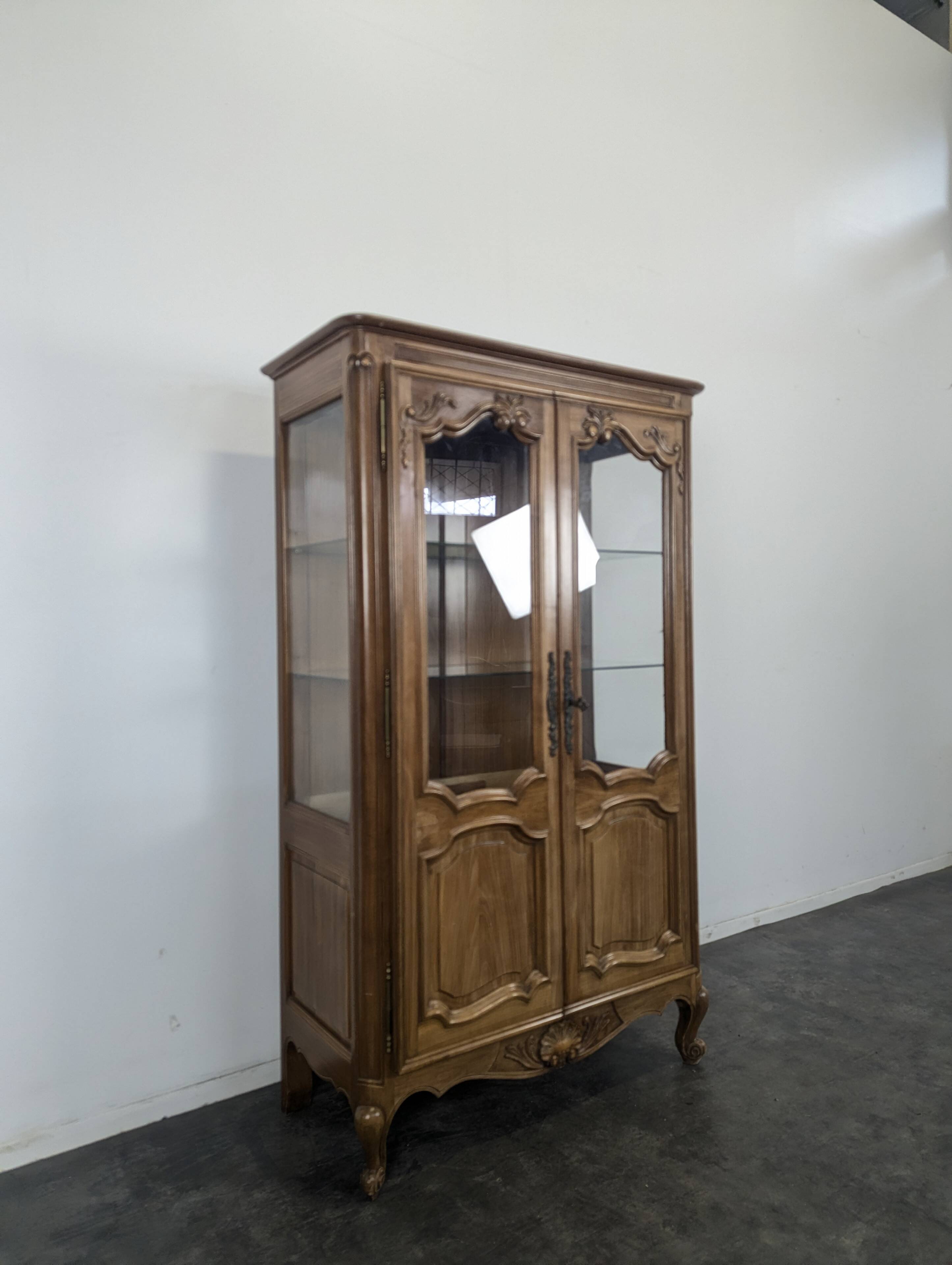 Louis XV style display cabinet in cherry wood