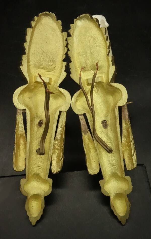 Pair of Louis XVI style wall lights from Hettier & Vincent