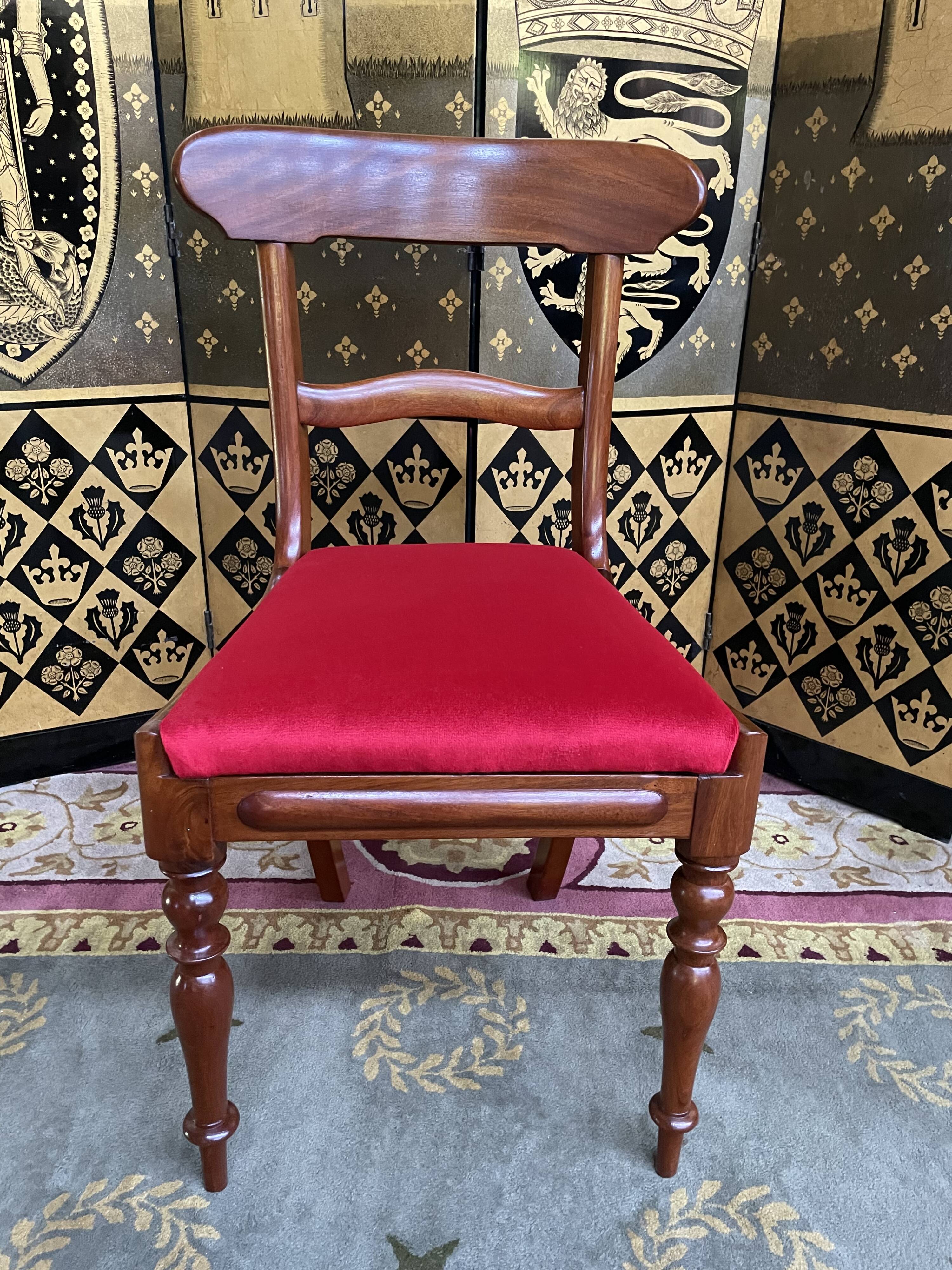 Suite of 6 english mahogany chairs 19th restored