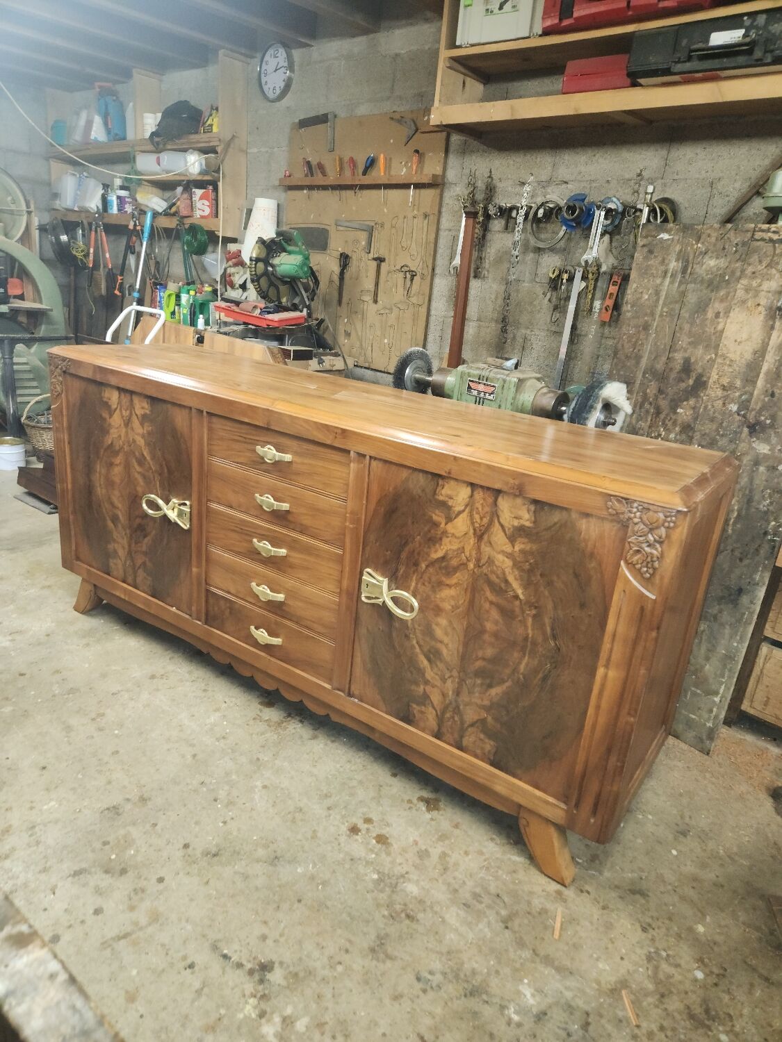 Sideboard in walnut art deco