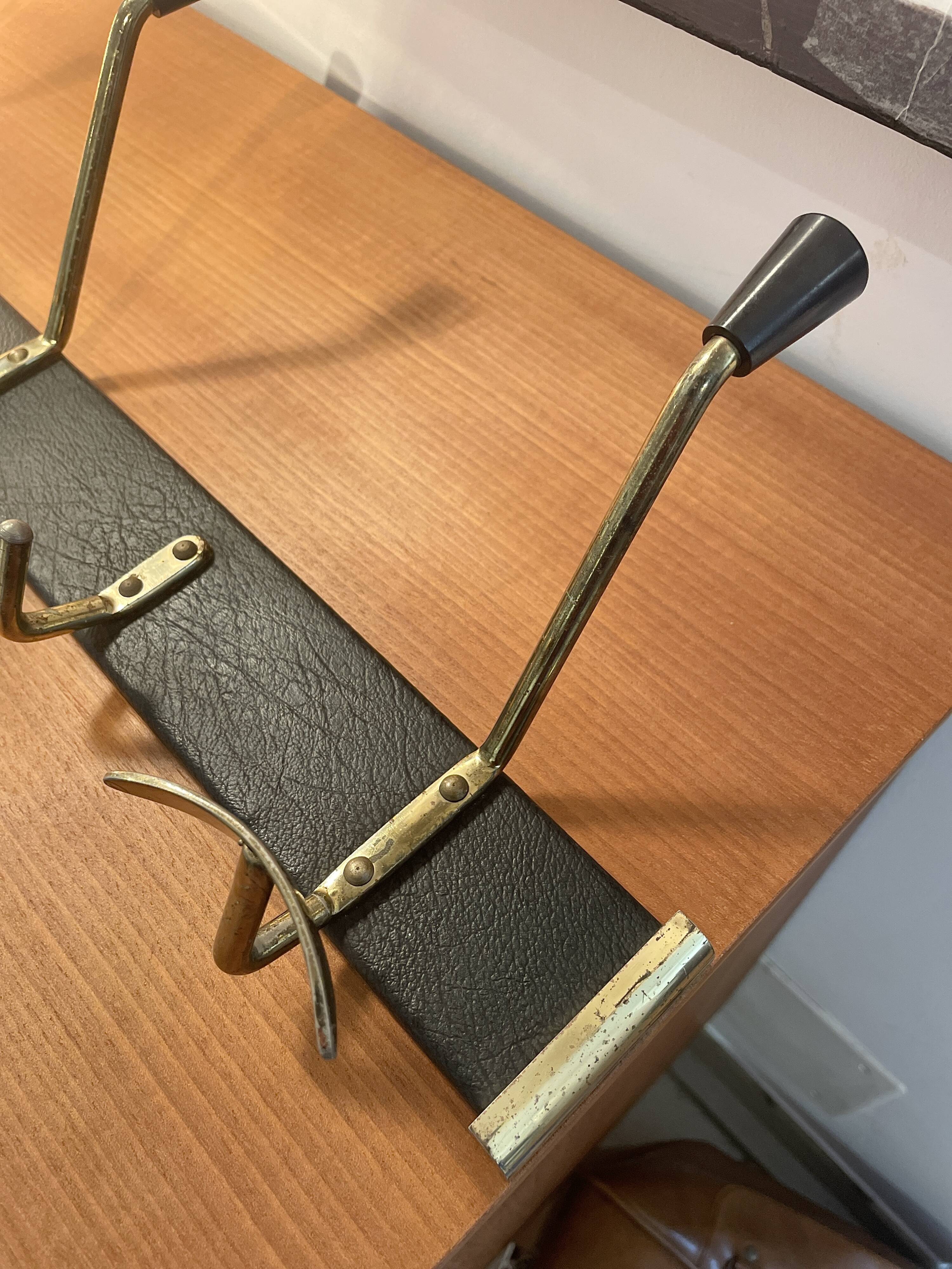 Wall coat rack with 5 vintage hooks