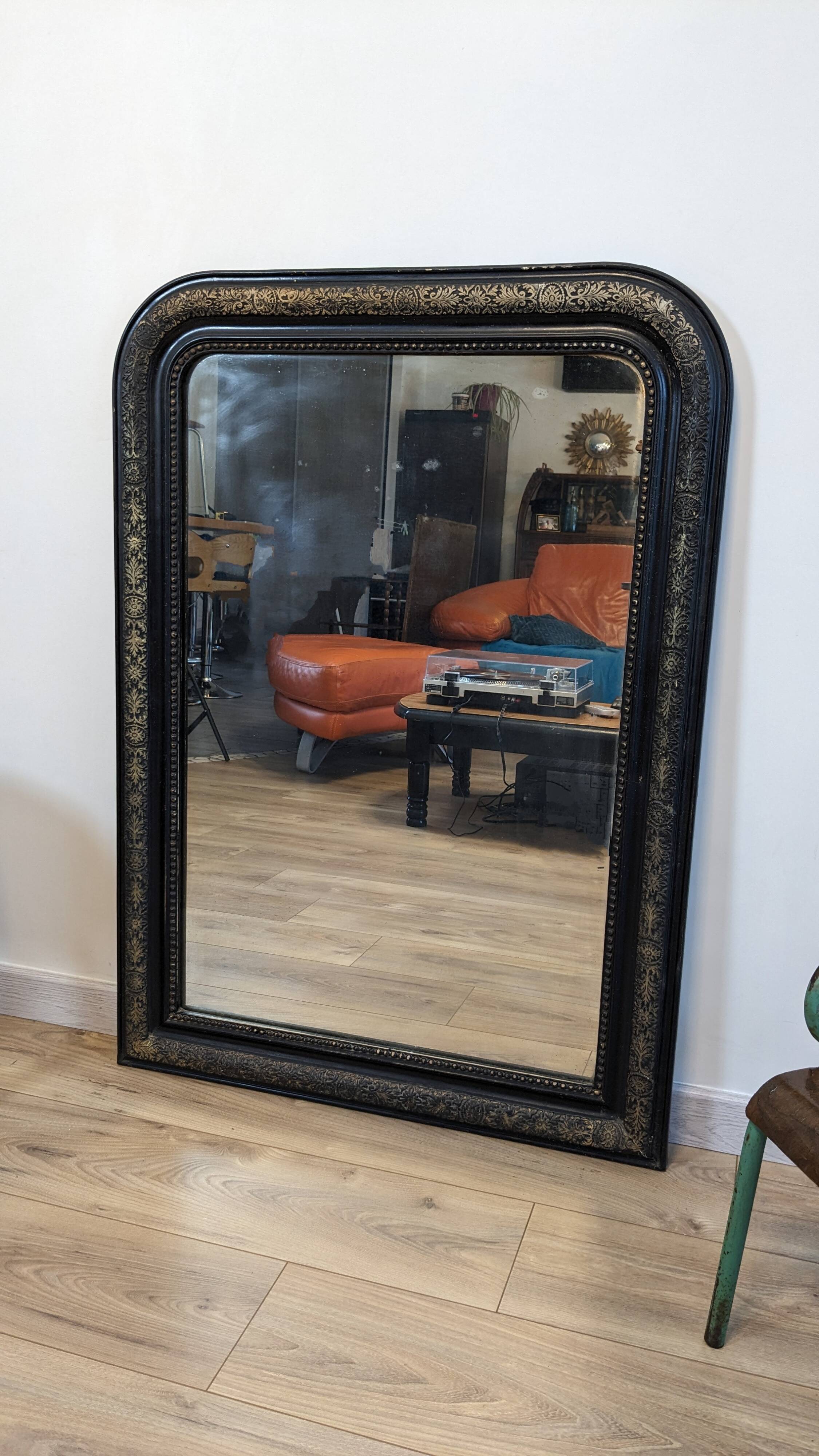 Louis Philippe black and gold mirror 108 x 77 cm