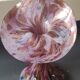 Volubilis vase in Murano glass. Pink speckled background. Height 21 cm.