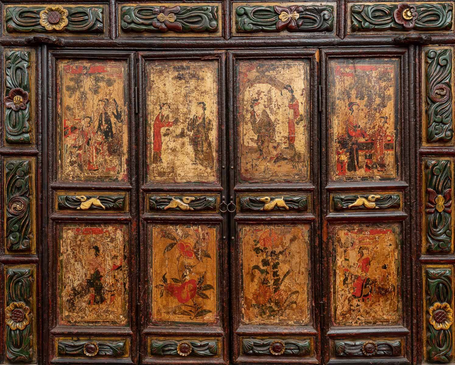 Antique Chinese wardrobe with 4 doors and 3 drawers.