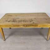 Farm table