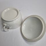 Bonbonnière in white enamelled porcelain, 16 cm
