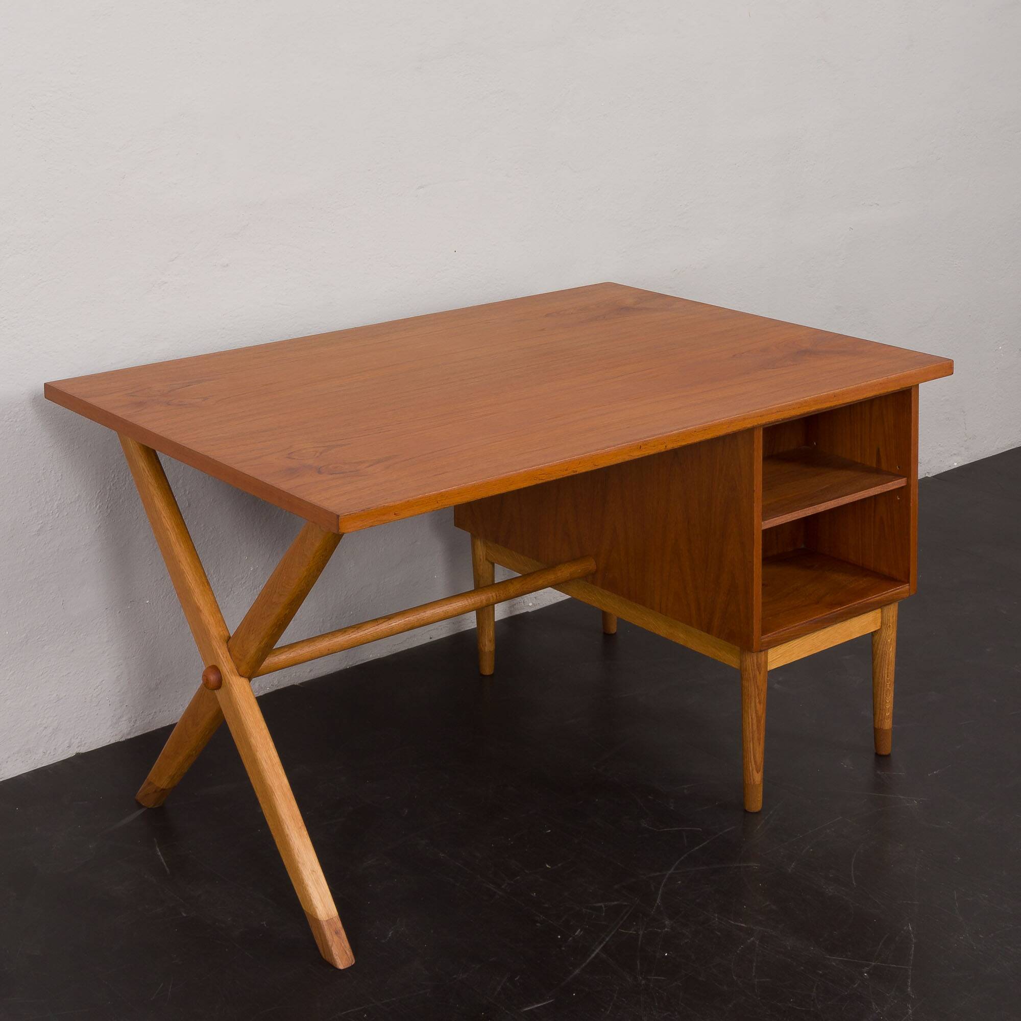 Teak and oak double-sided desk with X-shaped legs