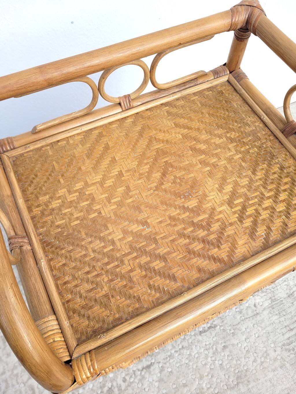 Rattan storage chest of drawers with 3 drawers