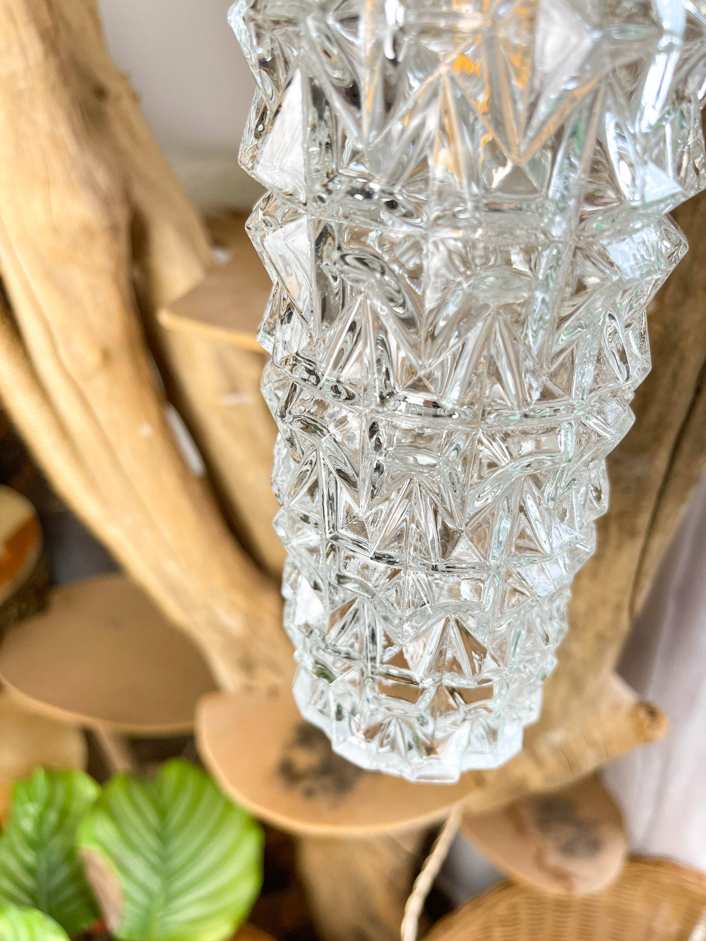 Vintage tulip lamp in customizable glass