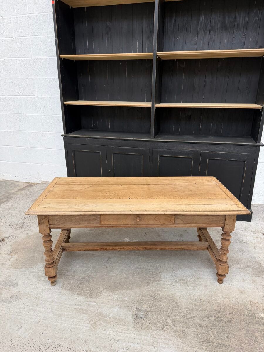 Table basse en chêne fin XIXème