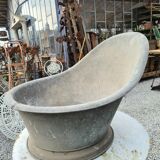 Zinc basin bathtub with backrest