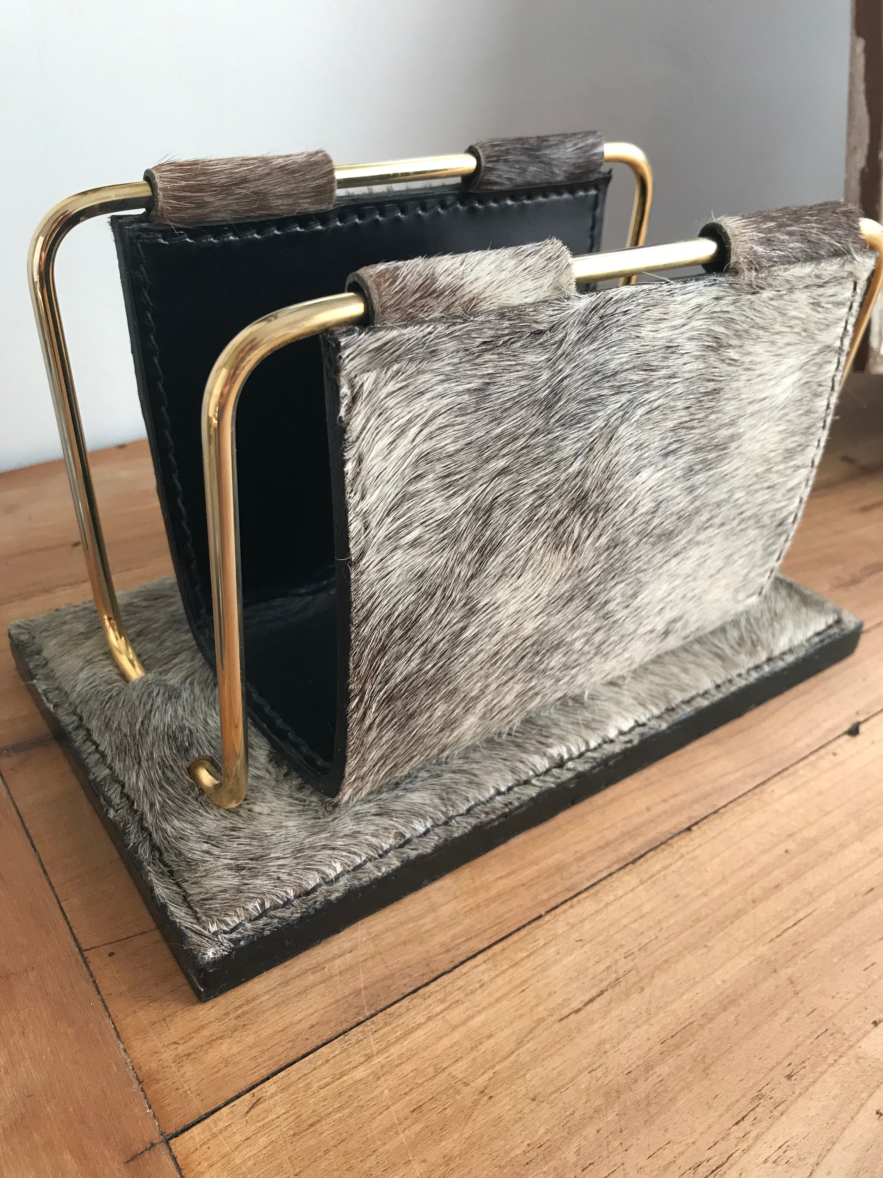 Letter holder in cowhide and brass