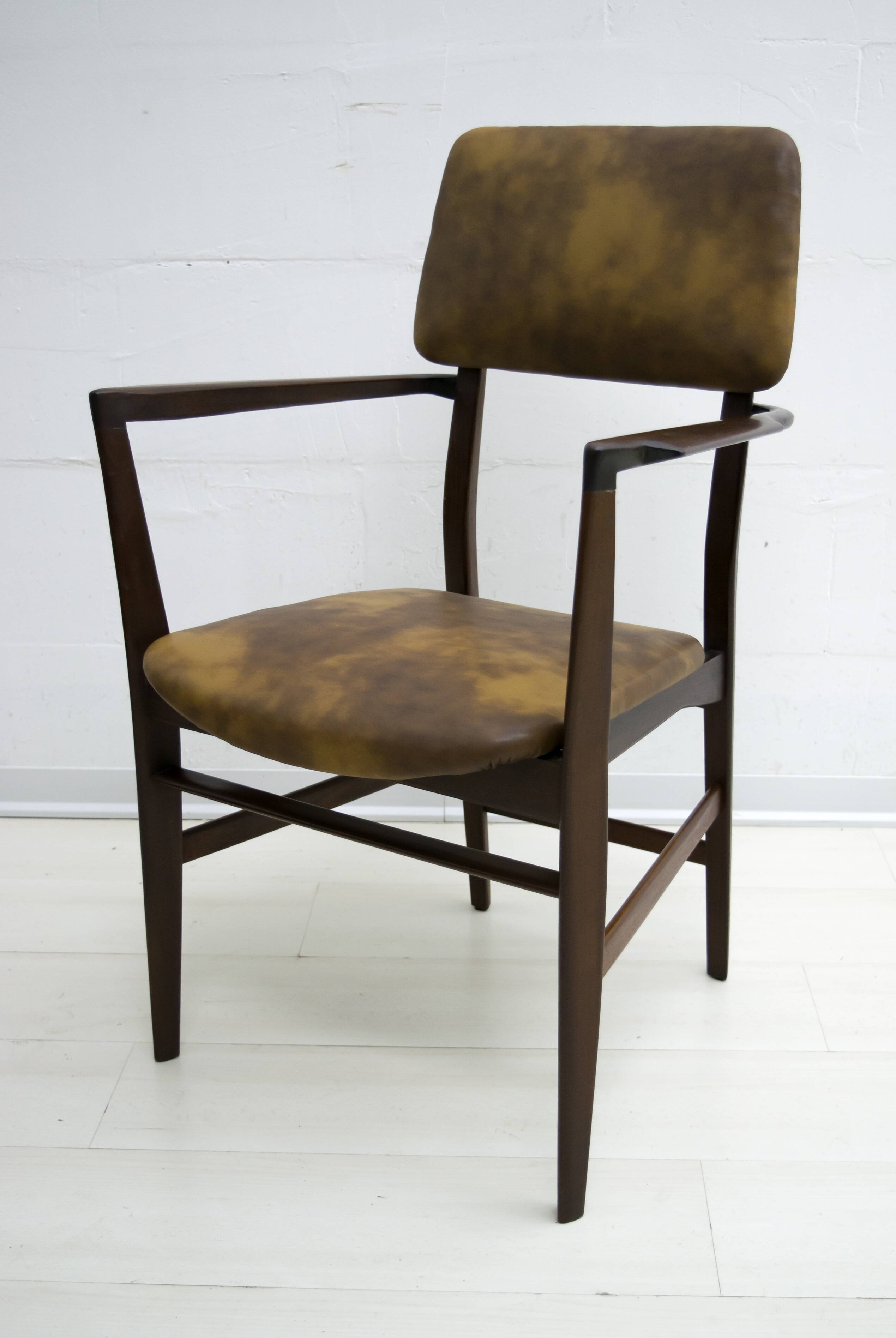 Vittorio Dassi Mid-Century Italian Teakwood Writing Desk and Chair, 1950