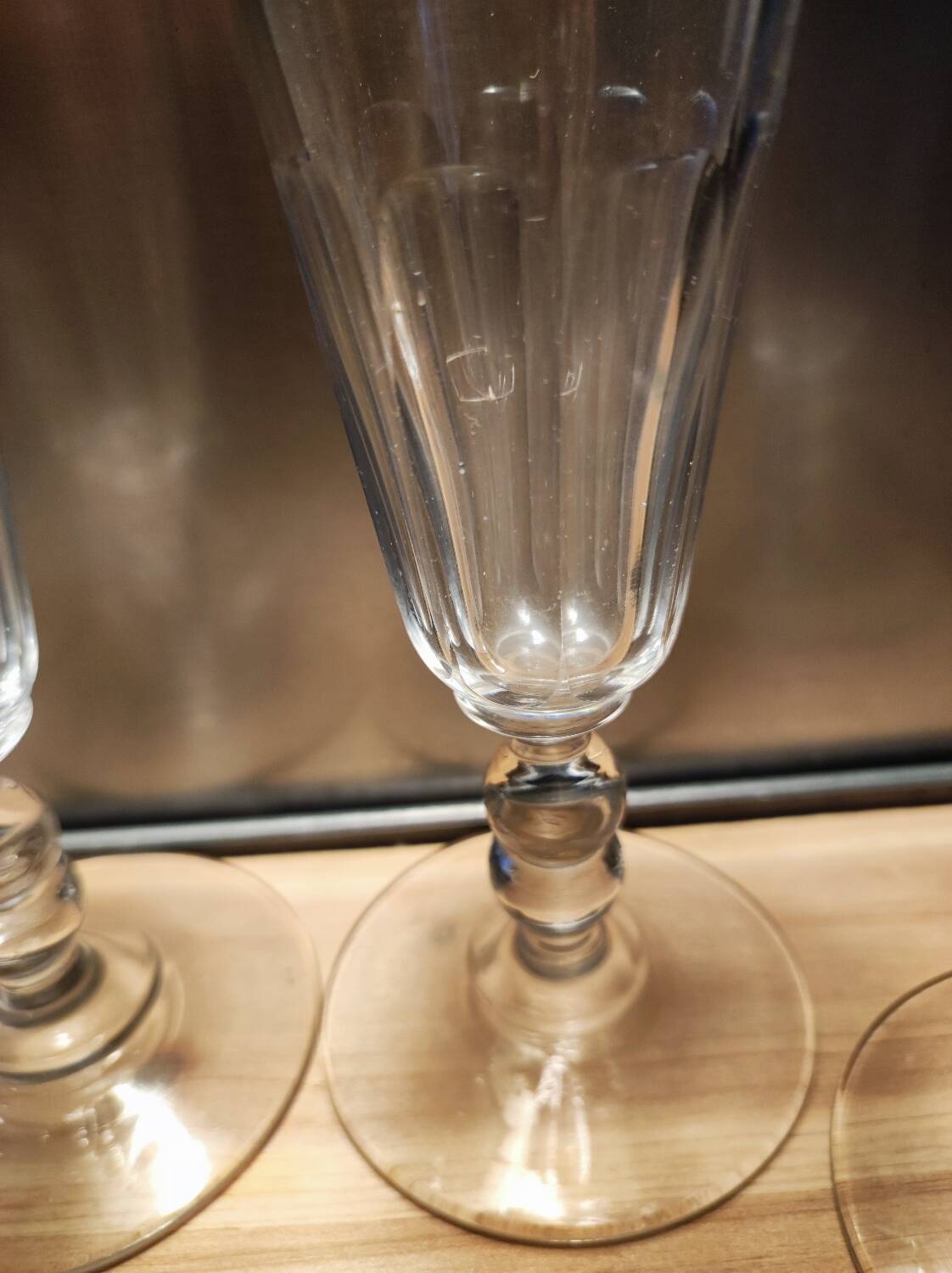 4 champagne flutes with cut sides, late 19th century