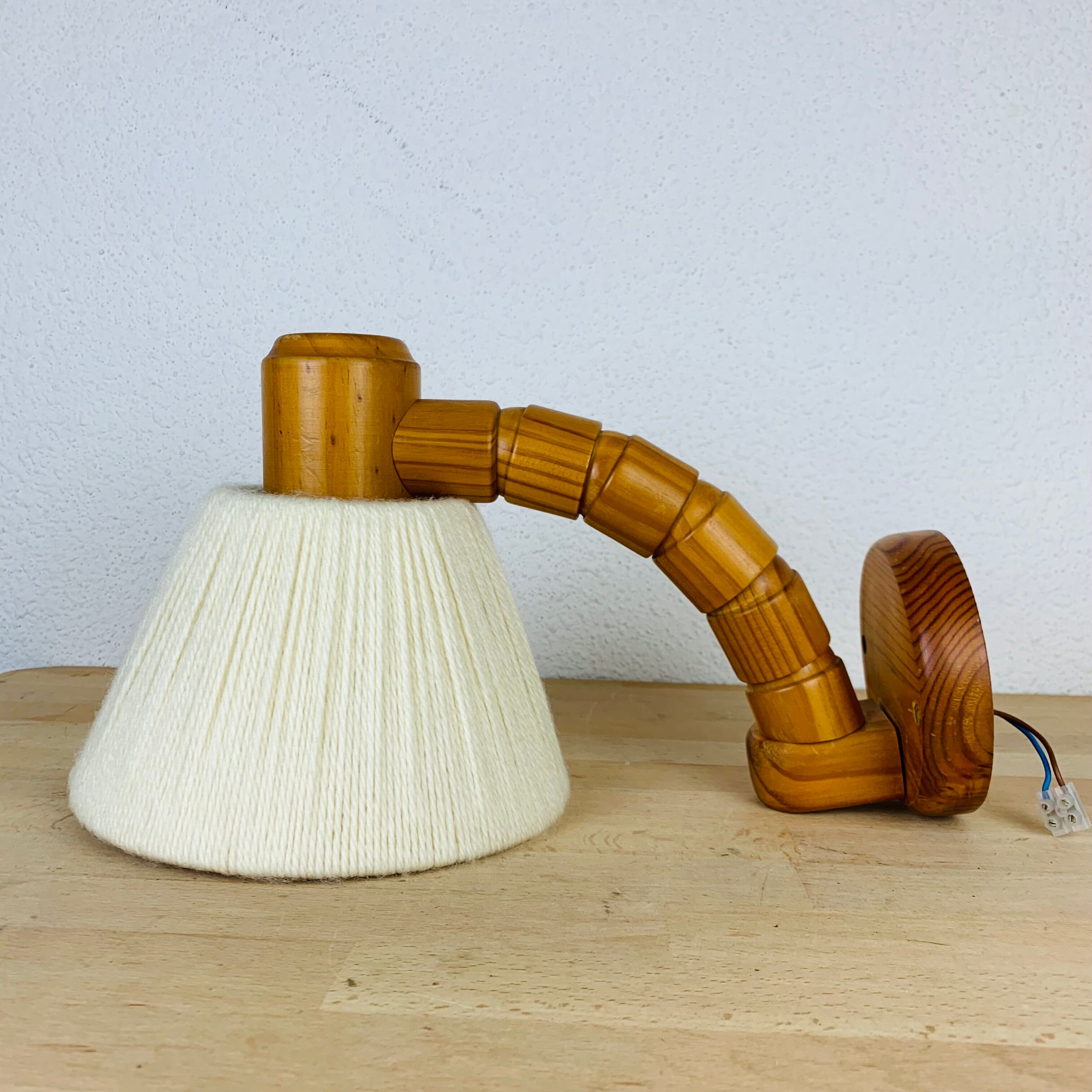 Wall lamp flexible pine lampshade wool 60s