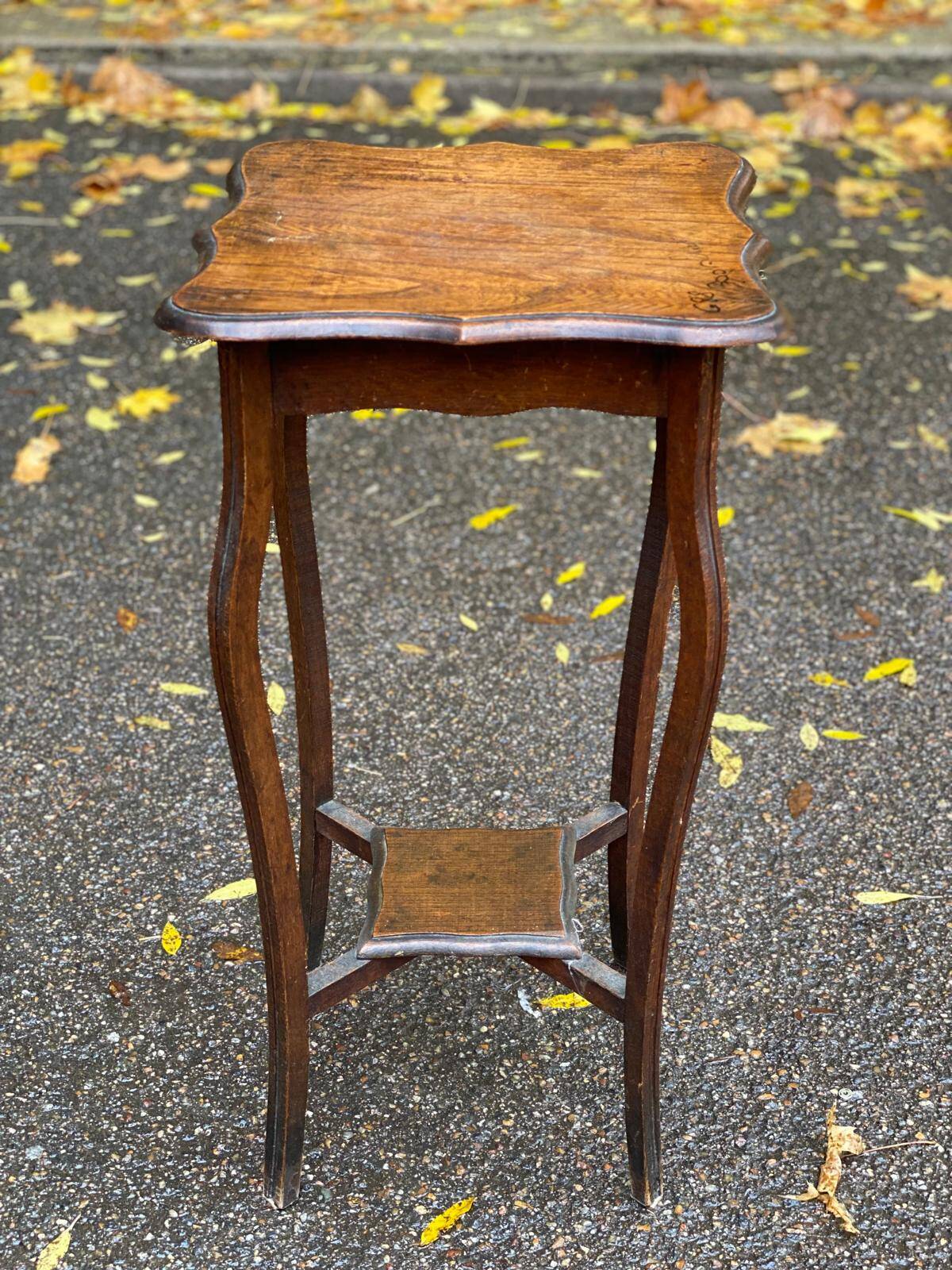 Sellette art nouveau en bois massif 76cm