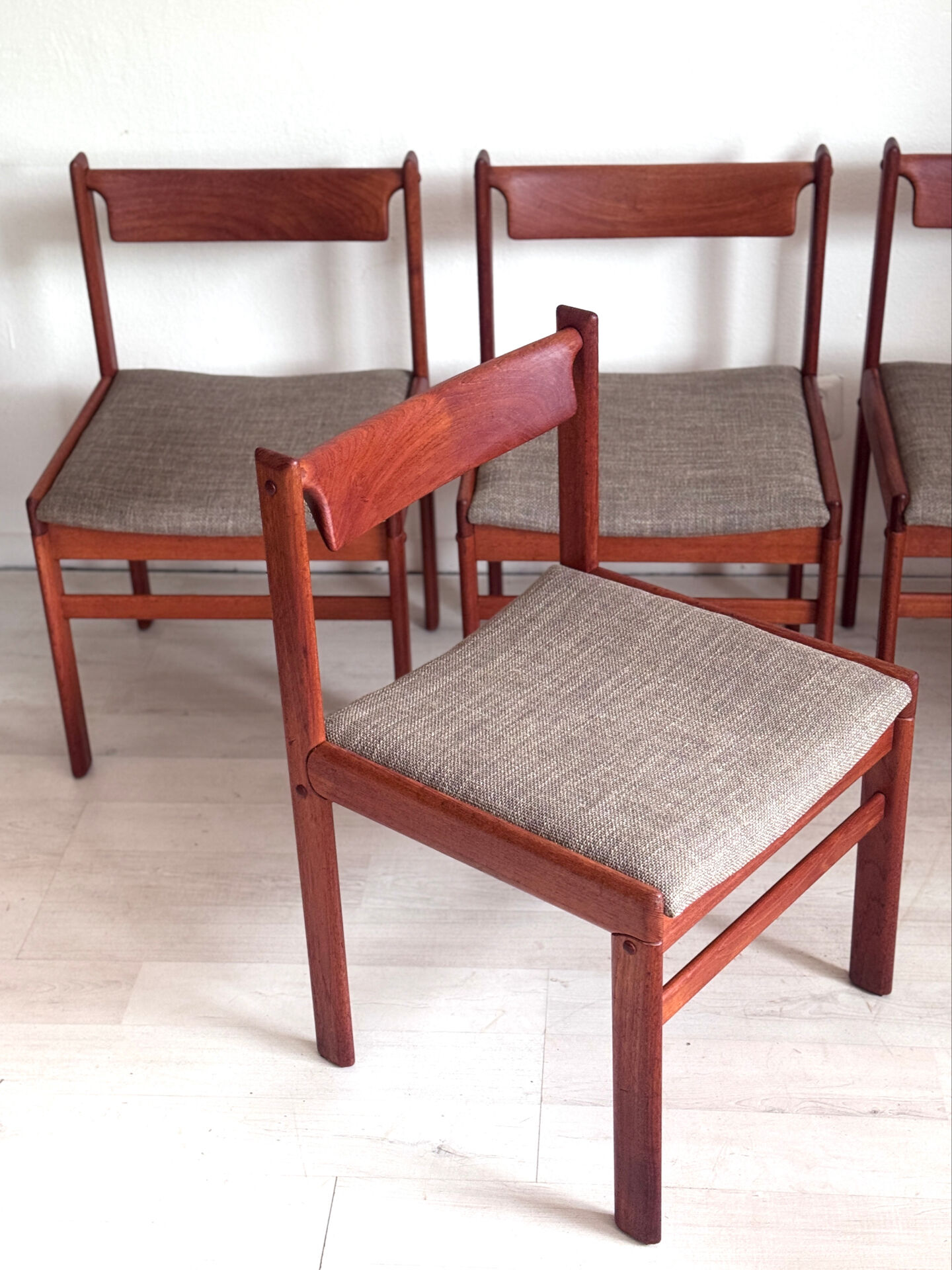 4 eetkamerstoelen H.W. Klein voor Bramin – teakhout – jaren 60