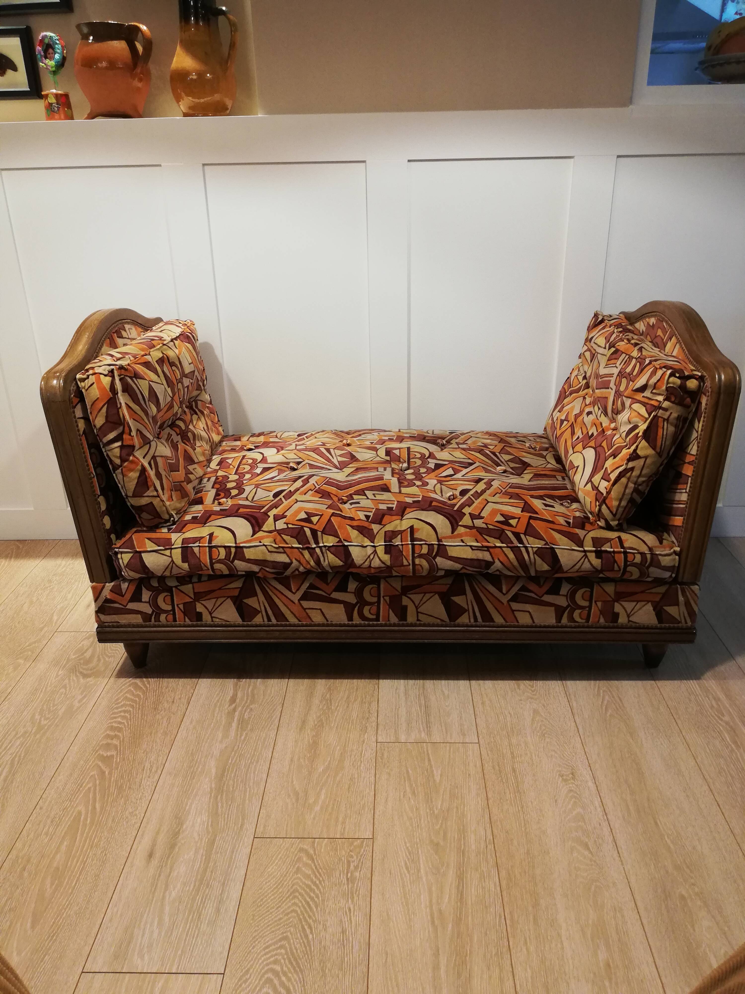 Bed or daybed bench 1920