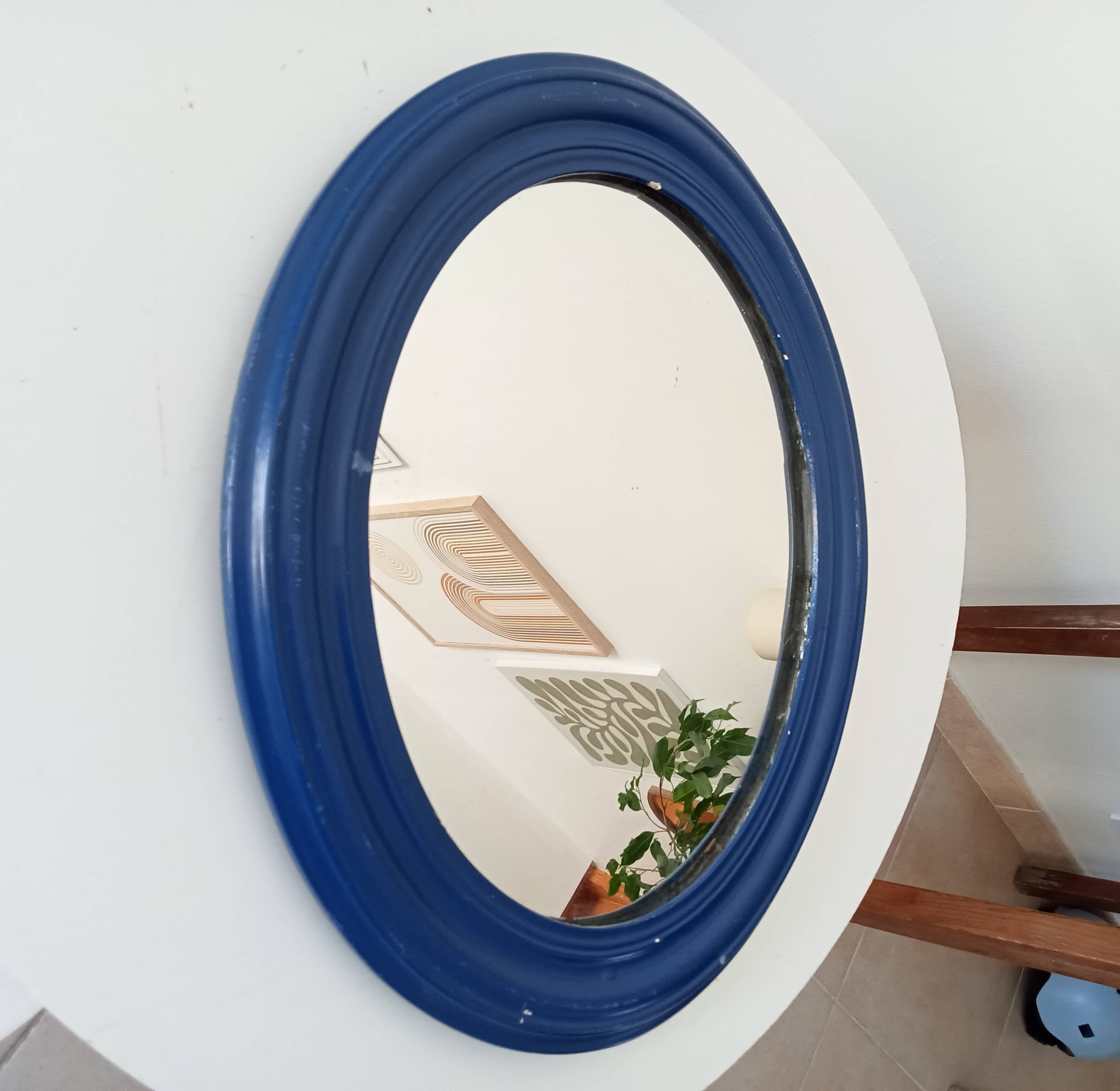 Antique oval mirror in wood and stucco, early 20th century, 51*43 cm