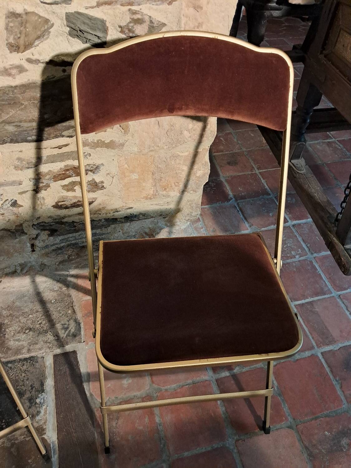 4 opera chairs